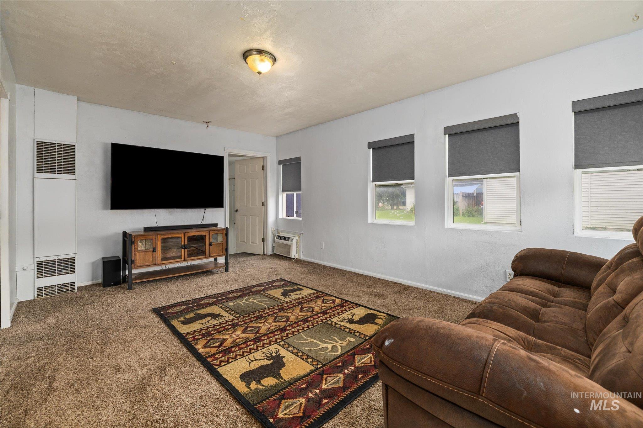 716 E Sherman Ave, Nampa, Idaho 83686, 1 Bedroom, 1 Bathroom, Residential For Sale, Price $234,900,MLS 98997967