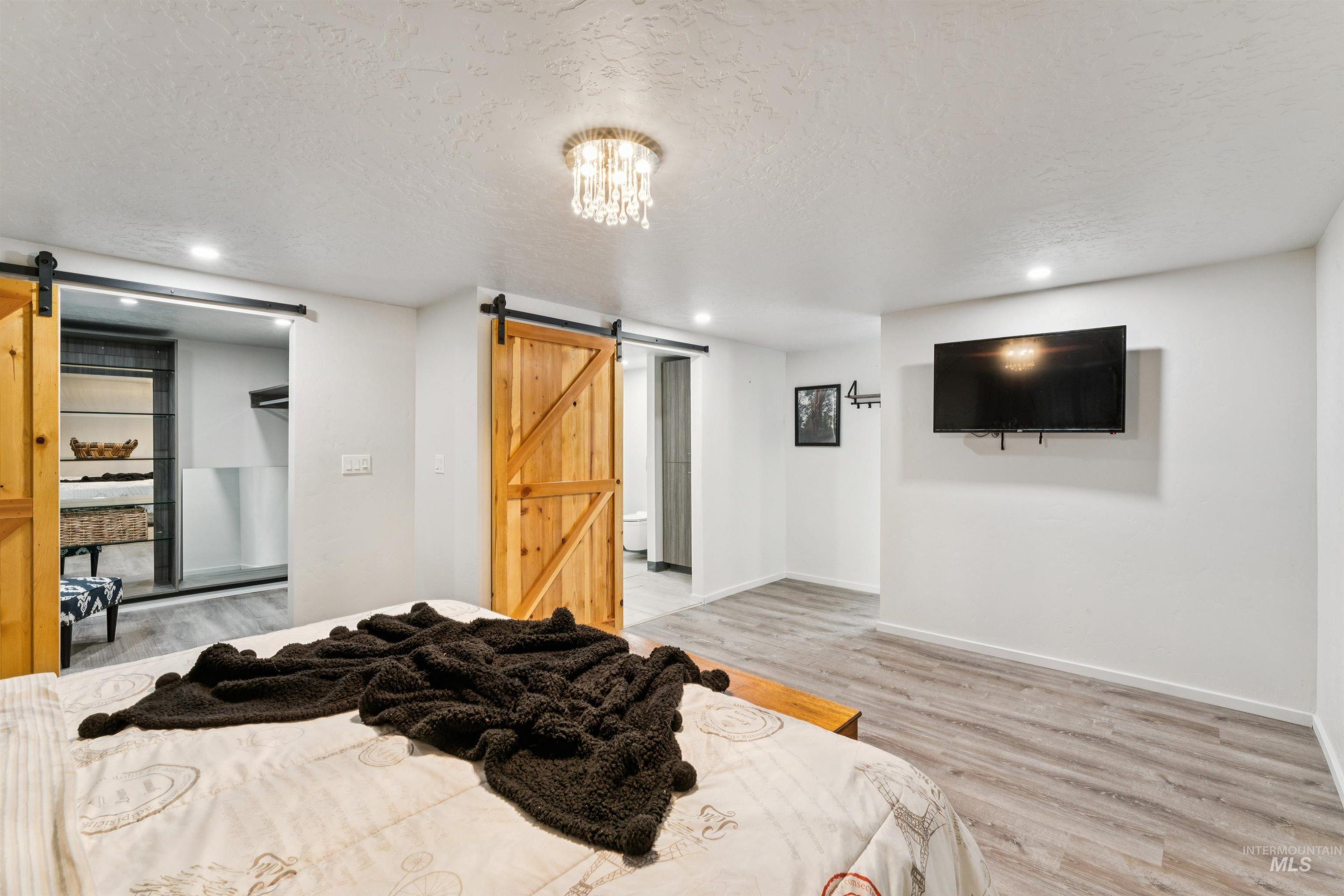 3795 N 33Rd St, Boise, Idaho 83703, 3 Bedrooms, 1.5 Bathrooms, Residential Income For Sale, Price $995,000,MLS 98997970