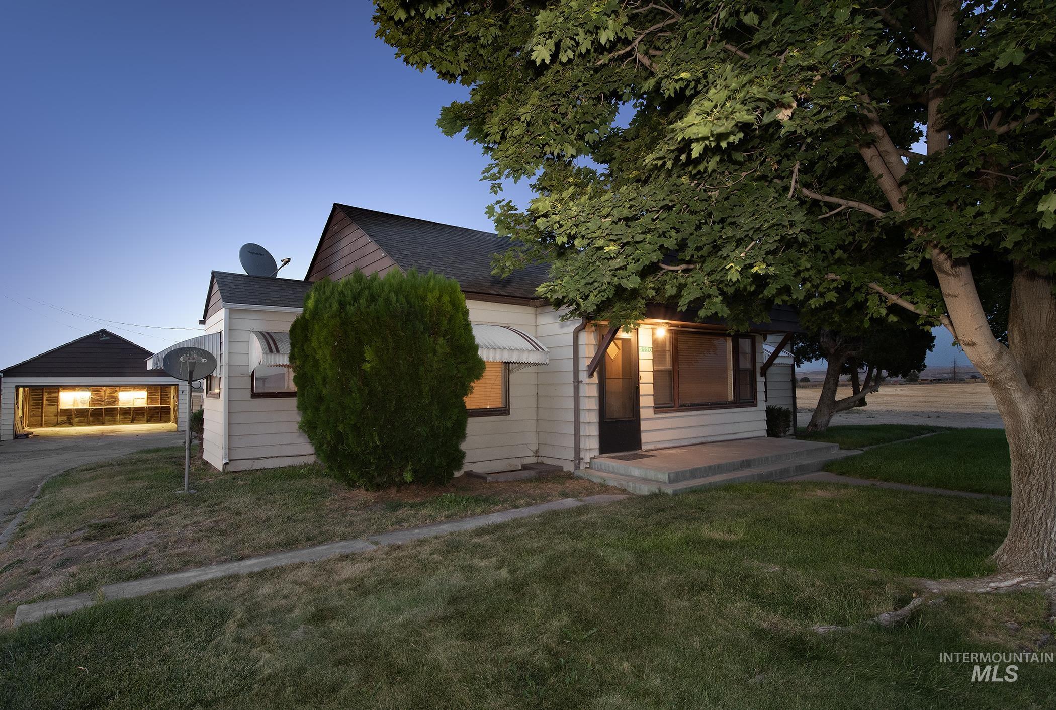 5120 Hwy 201, Ontario, Oregon 97914, 4 Bedrooms, 2 Bathrooms, Residential For Sale, Price $319,000, 98997972