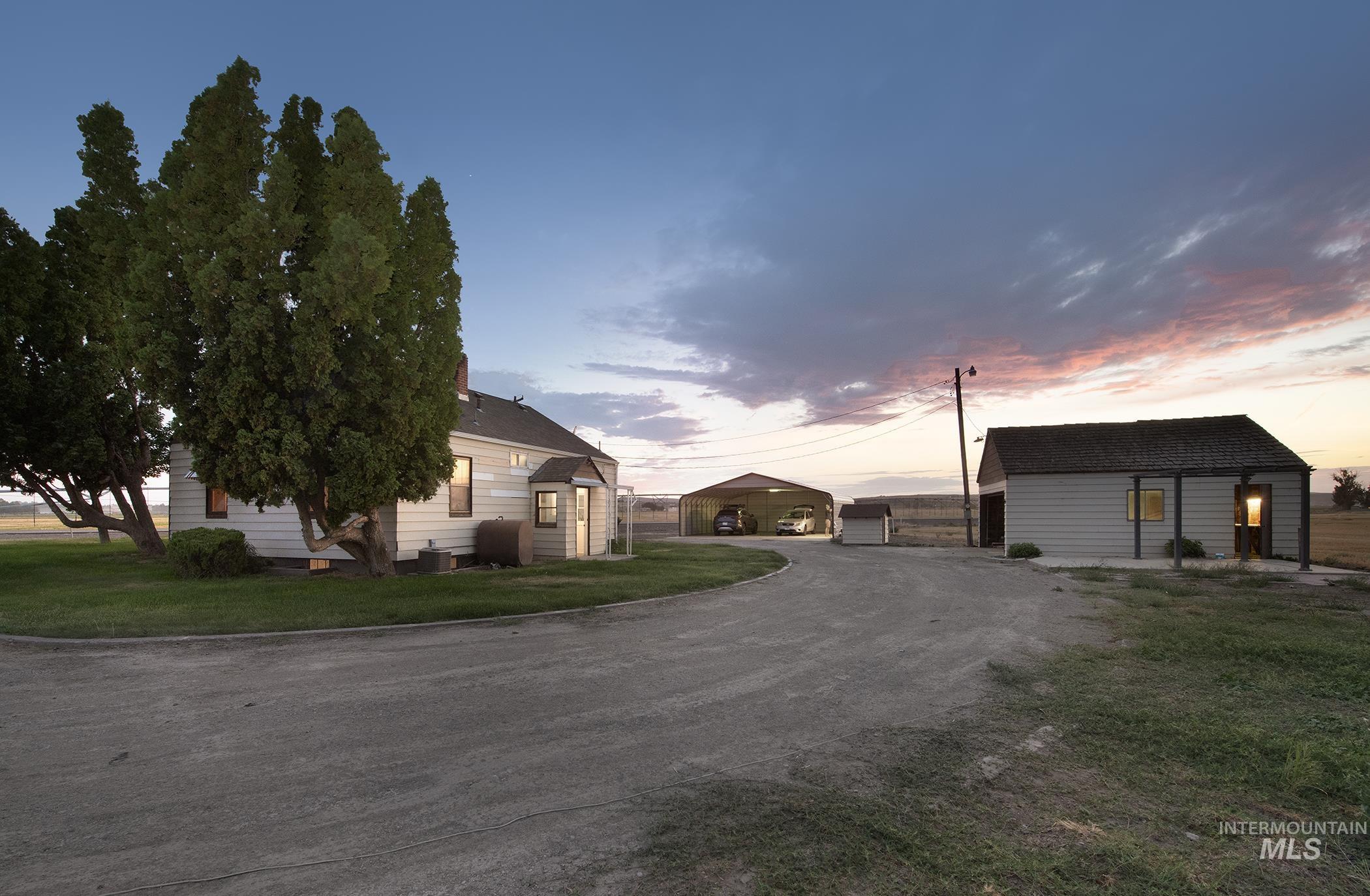 5120 Hwy 201, Ontario, Oregon 97914, 4 Bedrooms, 2 Bathrooms, Residential For Sale, Price $319,000, 98997972