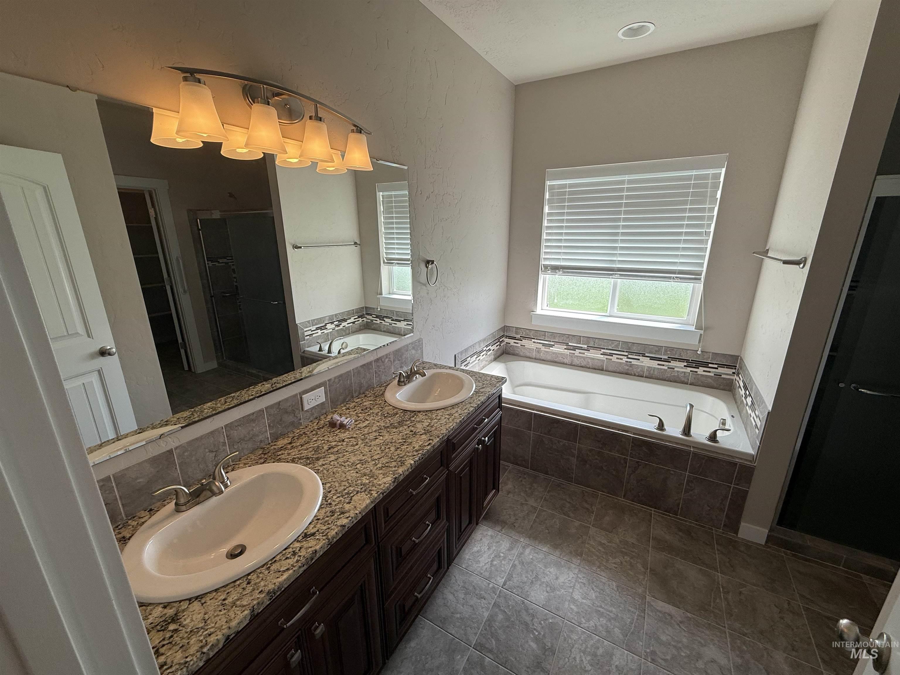 13496 Hockberger Ranch Rd, Caldwell, Idaho 83607, 4 Bedrooms, 2 Bathrooms, Rental For Rent, Price $3,200, 98997974