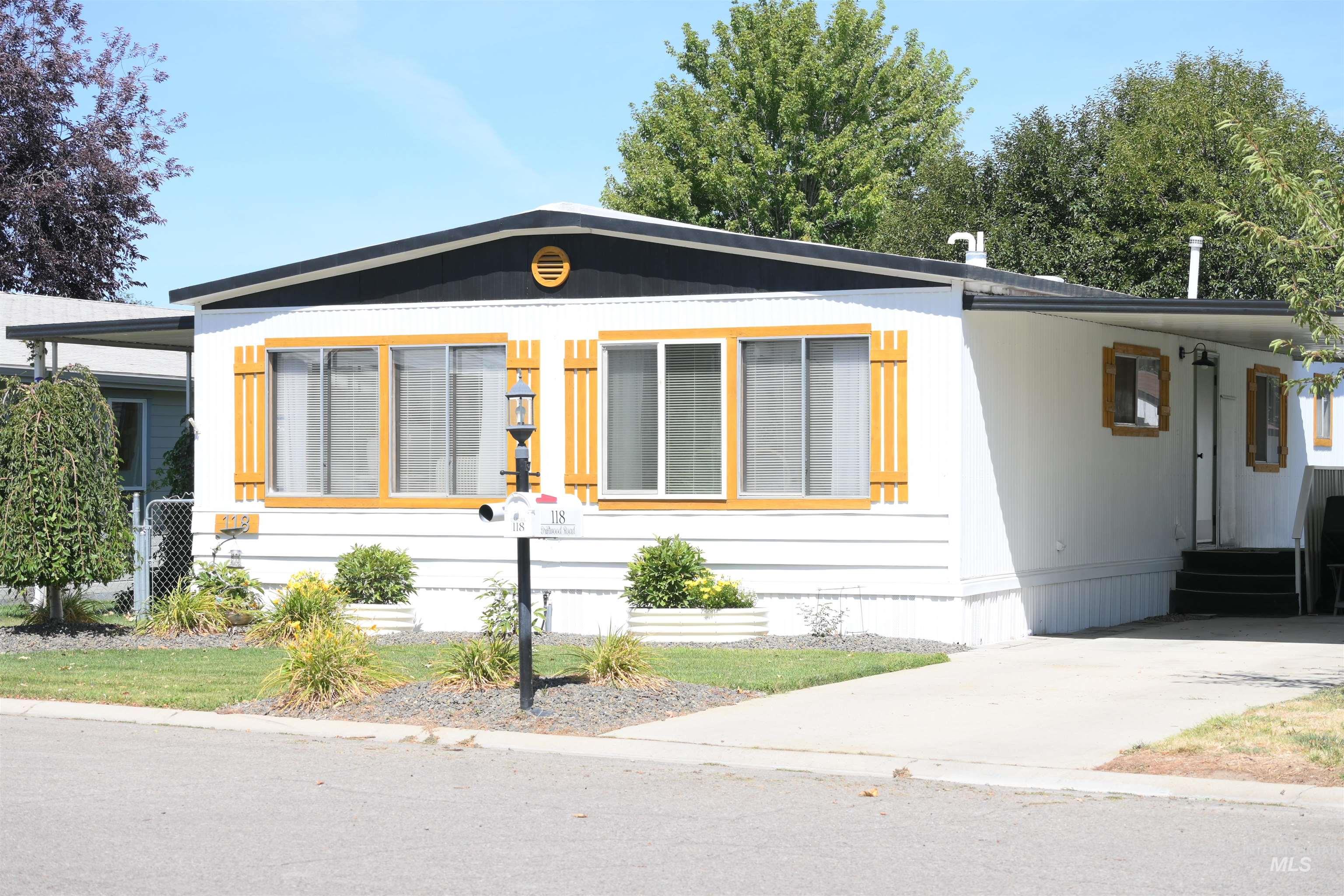 118 Driftwood Dr, Boise, Idaho 83713, 2 Bedrooms, 2 Bathrooms, Residential For Sale, Price $119,000, 98997977