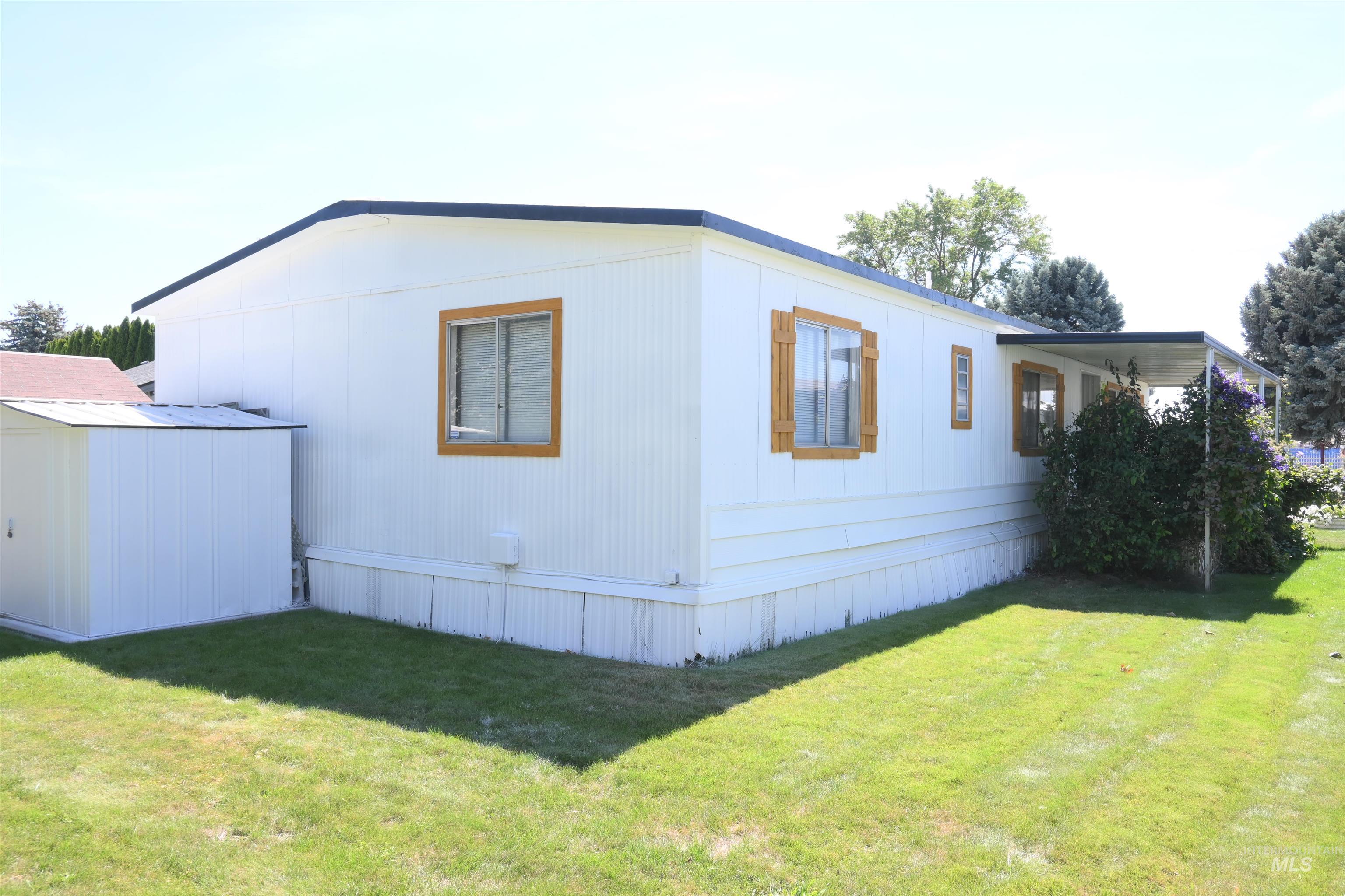 118 Driftwood Dr, Boise, Idaho 83713, 2 Bedrooms, 2 Bathrooms, Residential For Sale, Price $119,000, 98997977
