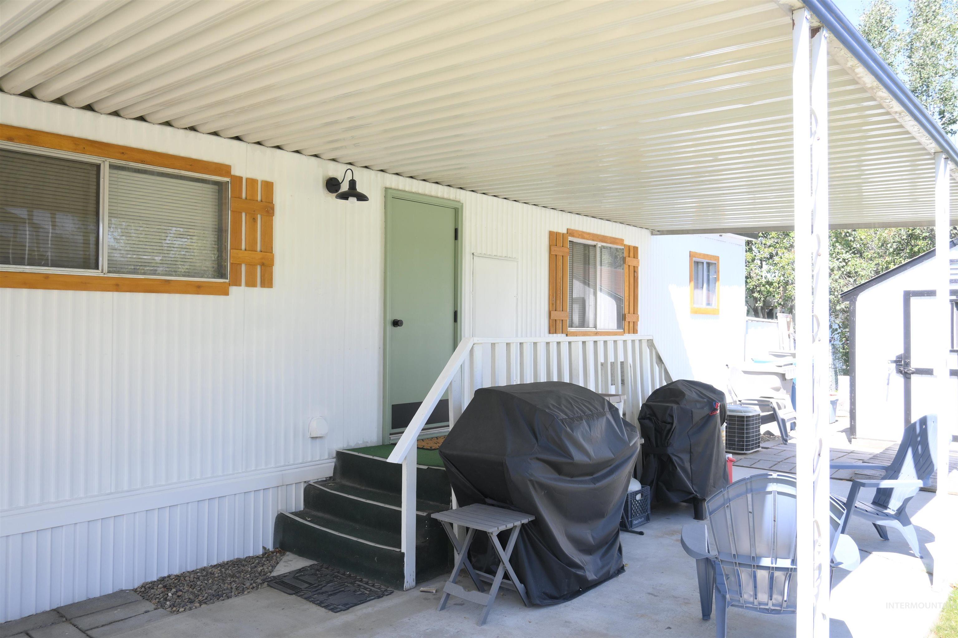 118 Driftwood Dr, Boise, Idaho 83713, 2 Bedrooms, 2 Bathrooms, Residential For Sale, Price $119,000, 98997977