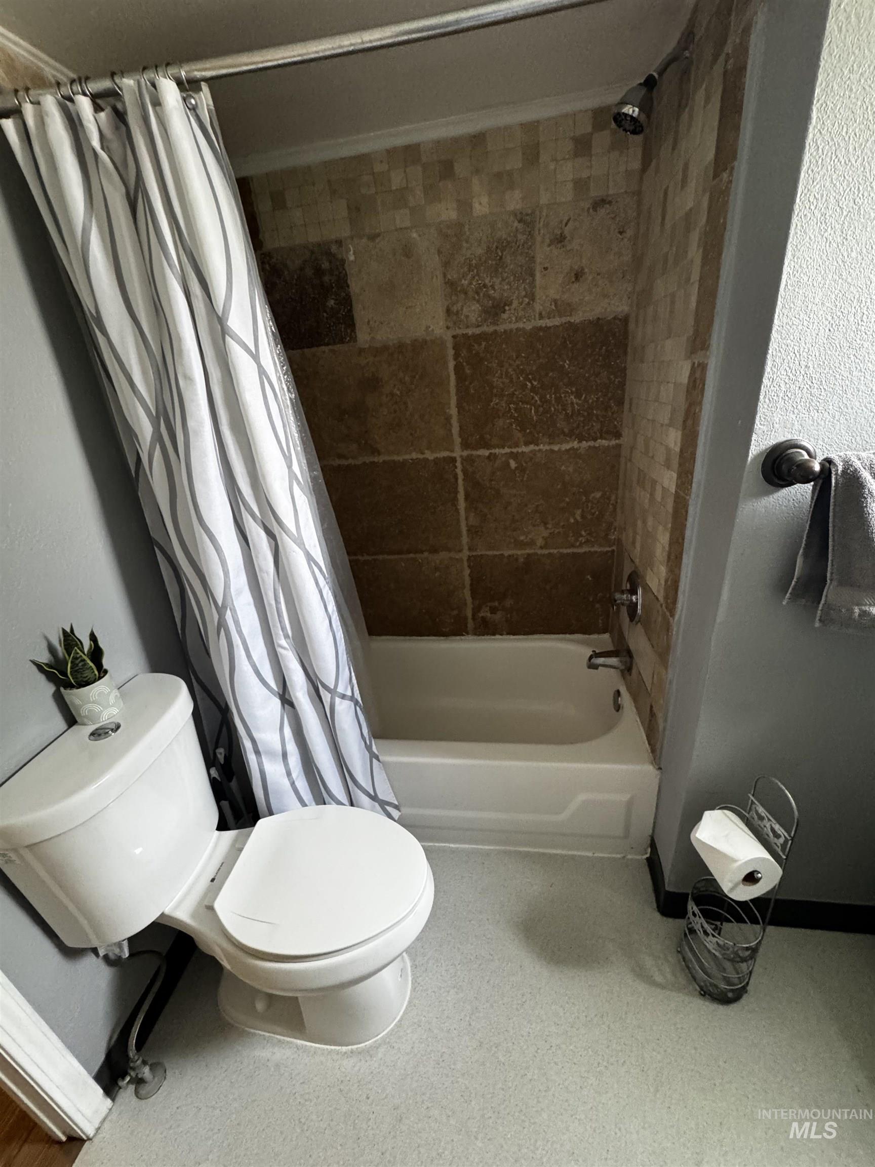 306 E 47TH ST, Garden City, Idaho 83714, 3 Bedrooms, 2 Bathrooms, Residential For Sale, Price $70,000, 98997978