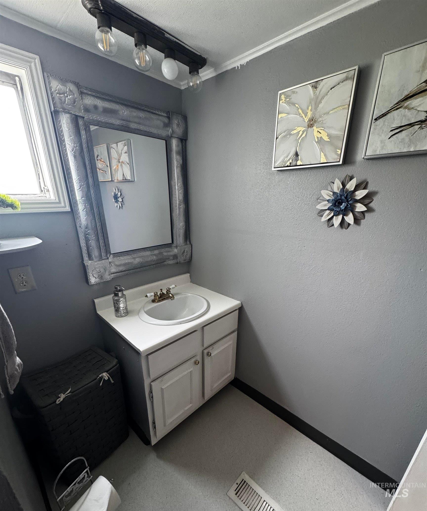 306 E 47TH ST, Garden City, Idaho 83714, 3 Bedrooms, 2 Bathrooms, Residential For Sale, Price $70,000, 98997978