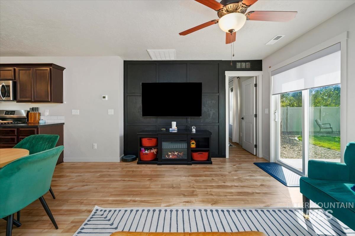 10345 Scout Ridge St, Nampa, Idaho 83687, 3 Bedrooms, 2 Bathrooms, Residential For Sale, Price $394,500,MLS 98997979