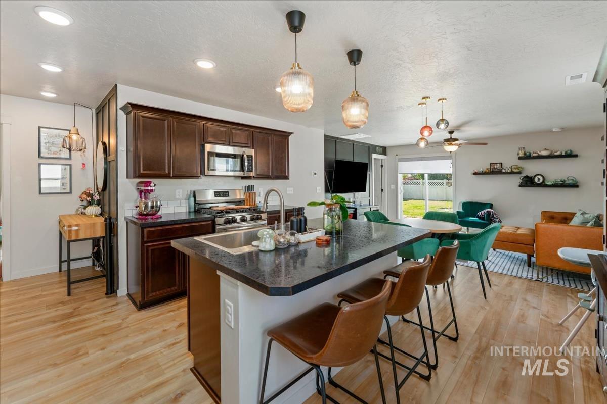 10345 Scout Ridge St, Nampa, Idaho 83687, 3 Bedrooms, 2 Bathrooms, Residential For Sale, Price $394,500,MLS 98997979