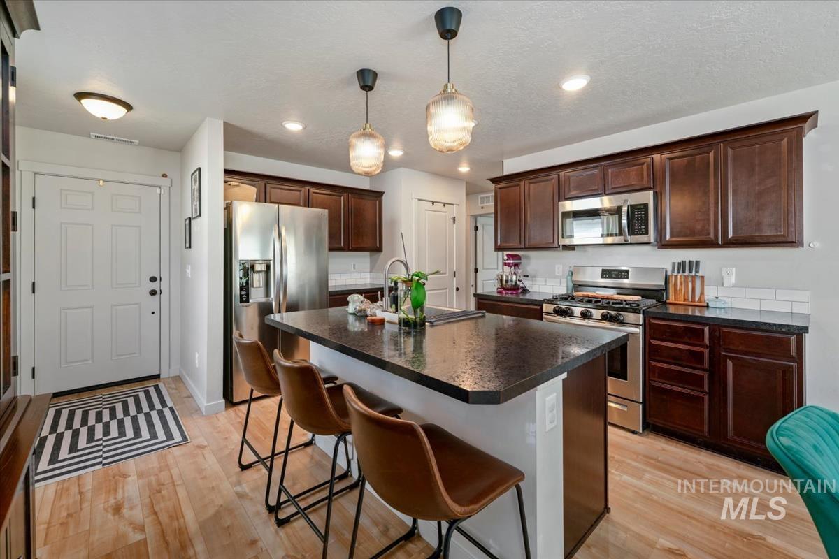 10345 Scout Ridge St, Nampa, Idaho 83687, 3 Bedrooms, 2 Bathrooms, Residential For Sale, Price $394,500,MLS 98997979