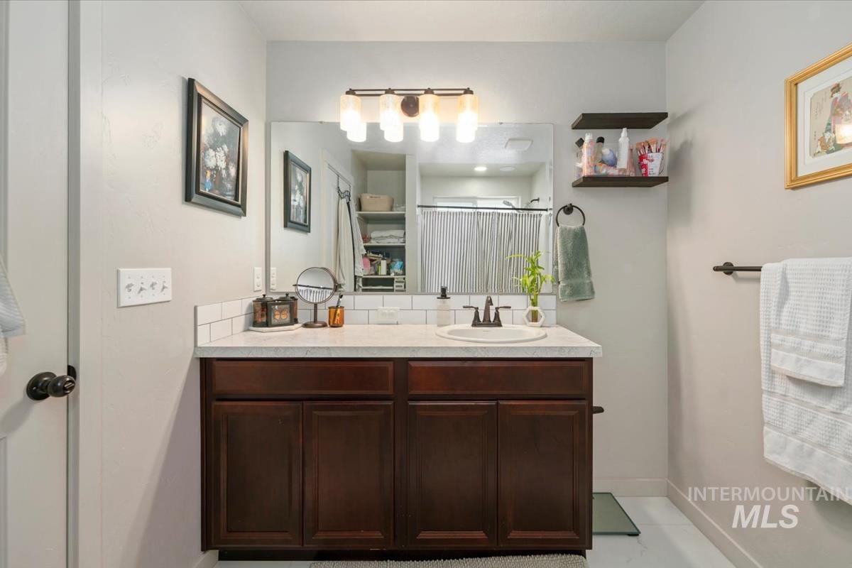 10345 Scout Ridge St, Nampa, Idaho 83687, 3 Bedrooms, 2 Bathrooms, Residential For Sale, Price $394,500,MLS 98997979