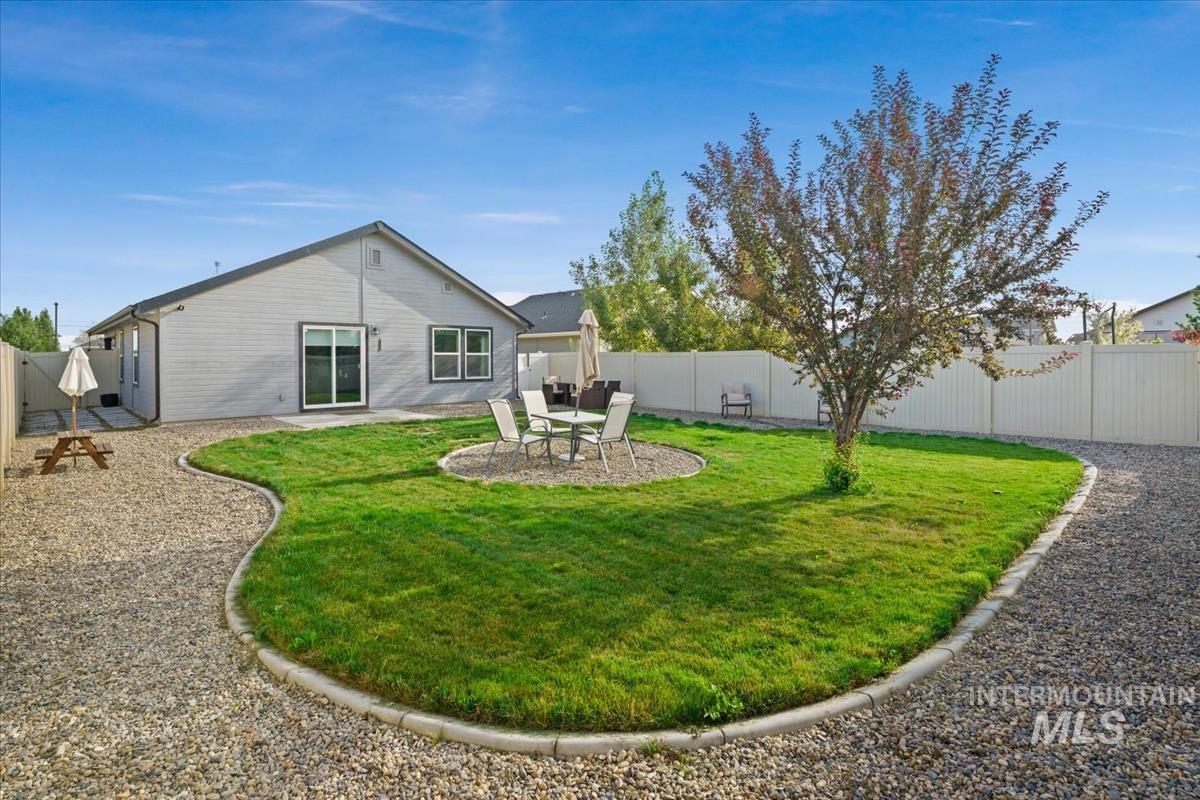 10345 Scout Ridge St, Nampa, Idaho 83687, 3 Bedrooms, 2 Bathrooms, Residential For Sale, Price $394,500,MLS 98997979
