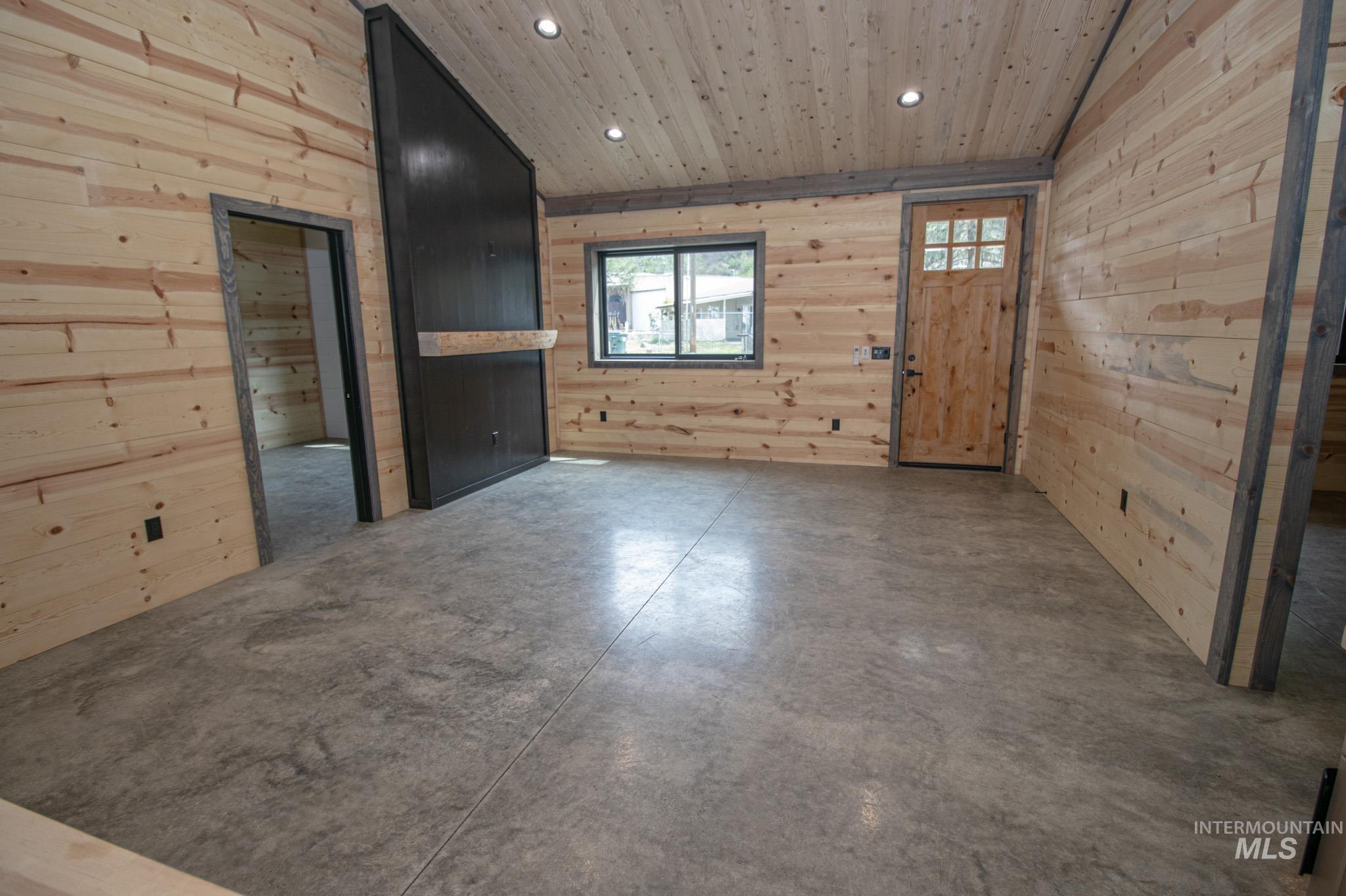 2140 Carney Drive, Orofino, Idaho 83544, 3 Bedrooms, 2 Bathrooms, Residential For Sale, Price $414,000, 98997981