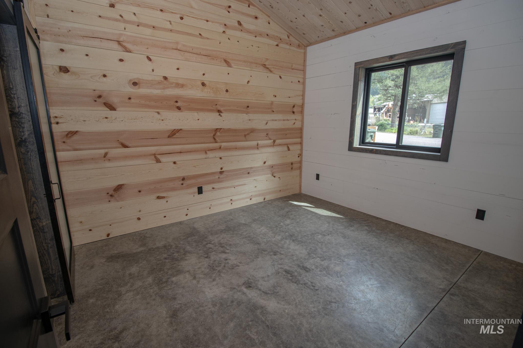 2140 Carney Drive, Orofino, Idaho 83544, 3 Bedrooms, 2 Bathrooms, Residential For Sale, Price $414,000, 98997981