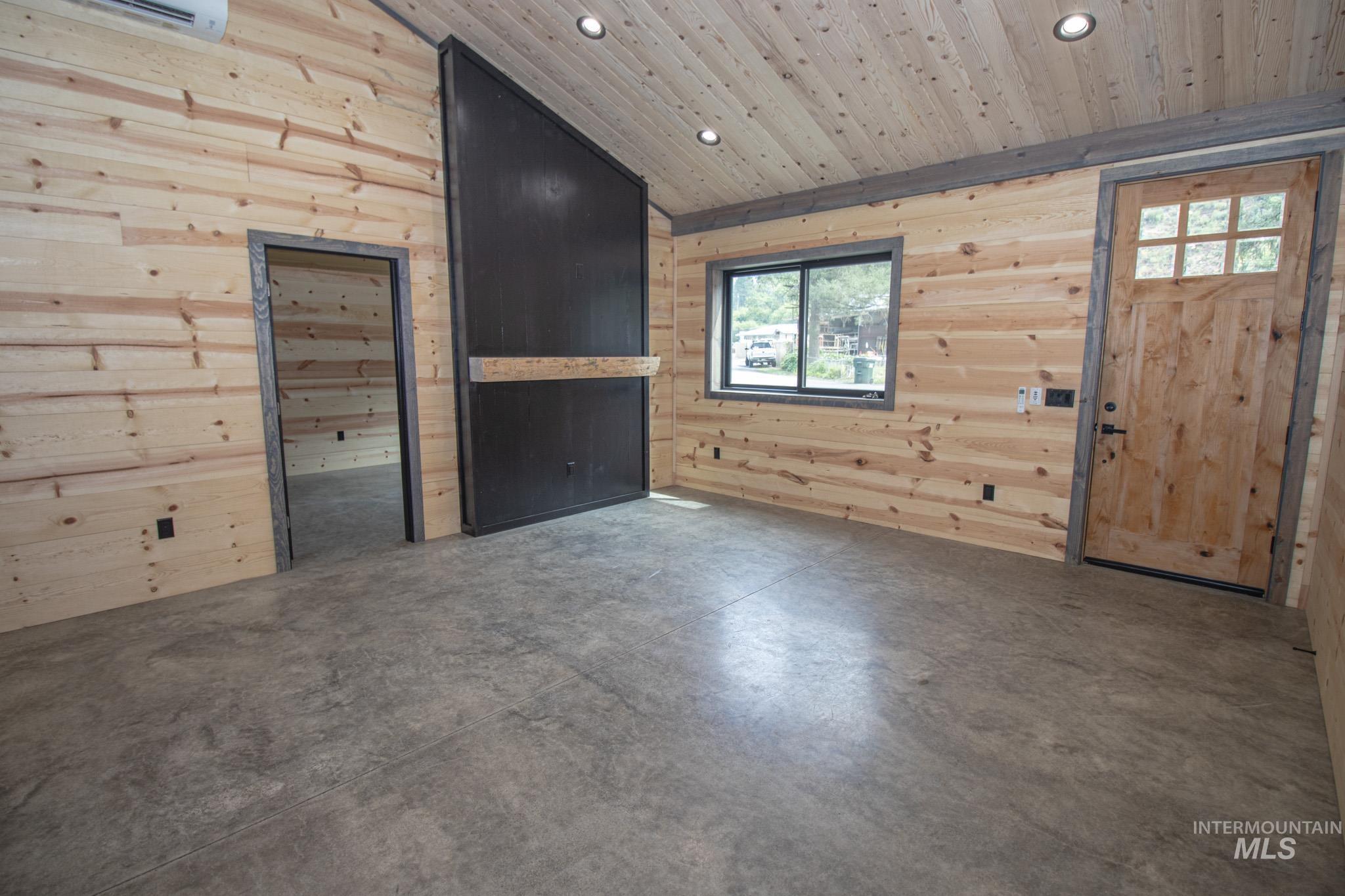2140 Carney Drive, Orofino, Idaho 83544, 3 Bedrooms, 2 Bathrooms, Residential For Sale, Price $414,000, 98997981