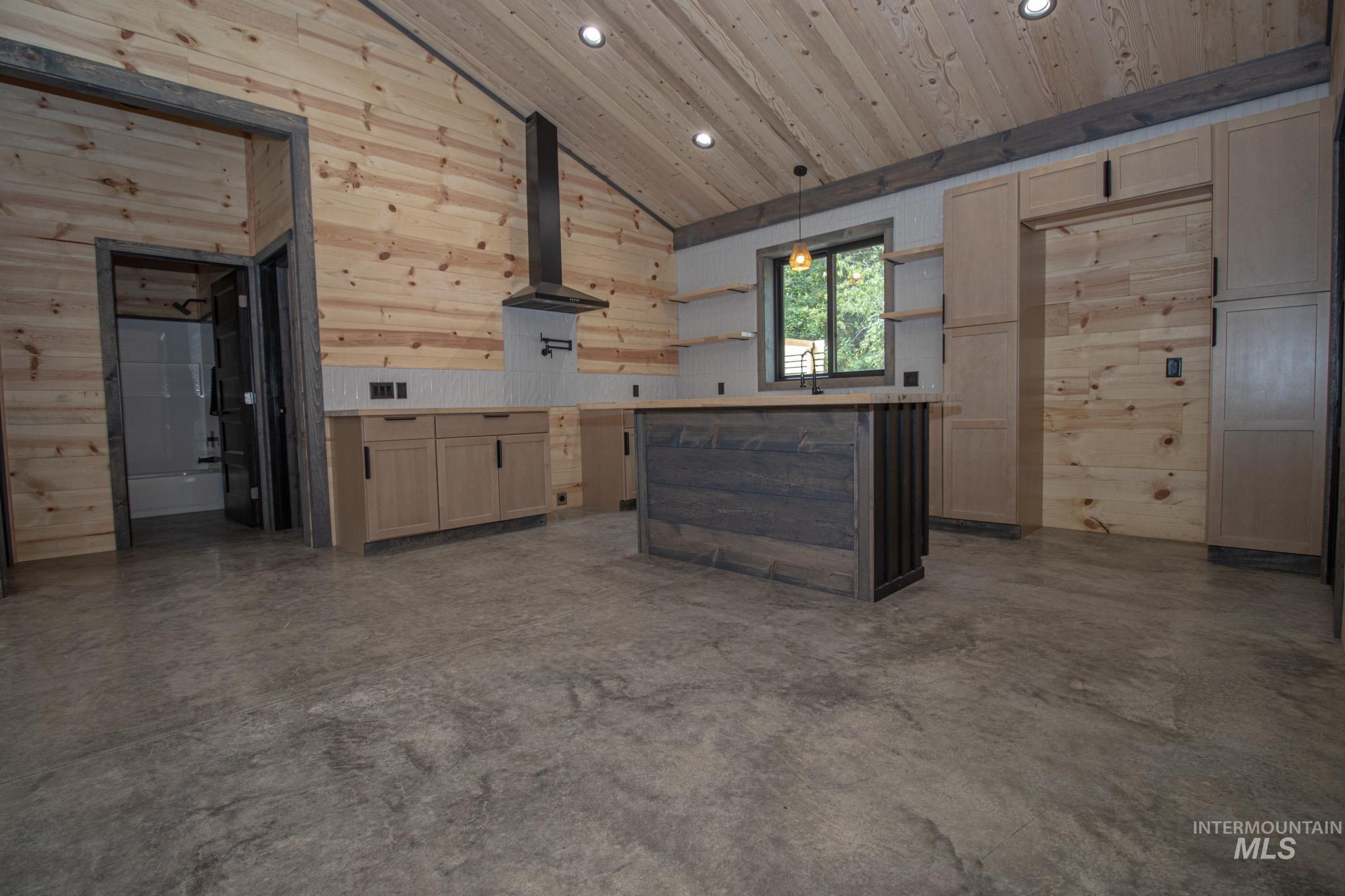 2140 Carney Drive, Orofino, Idaho 83544, 3 Bedrooms, 2 Bathrooms, Residential For Sale, Price $414,000, 98997981