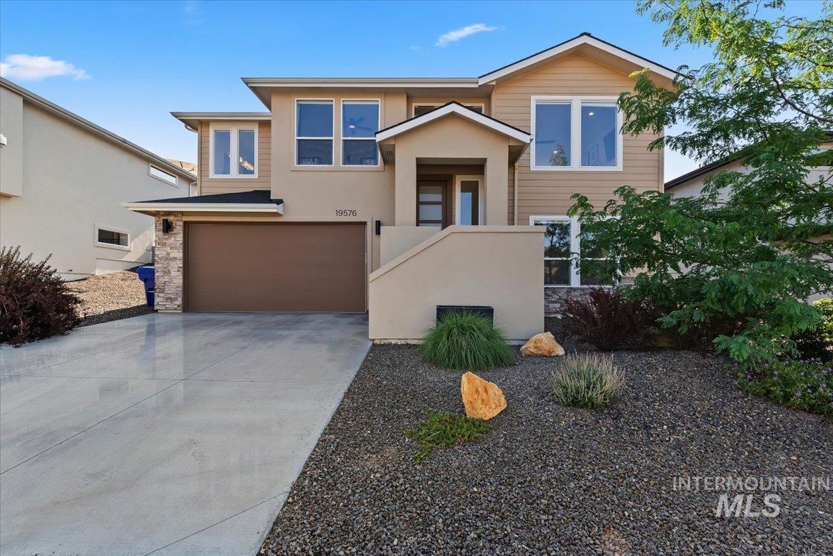 19576 N McLeod Way, Eagle, Idaho 83714, 4 Bedrooms, 2.5 Bathrooms, Residential For Sale, Price $669,500, 98997982