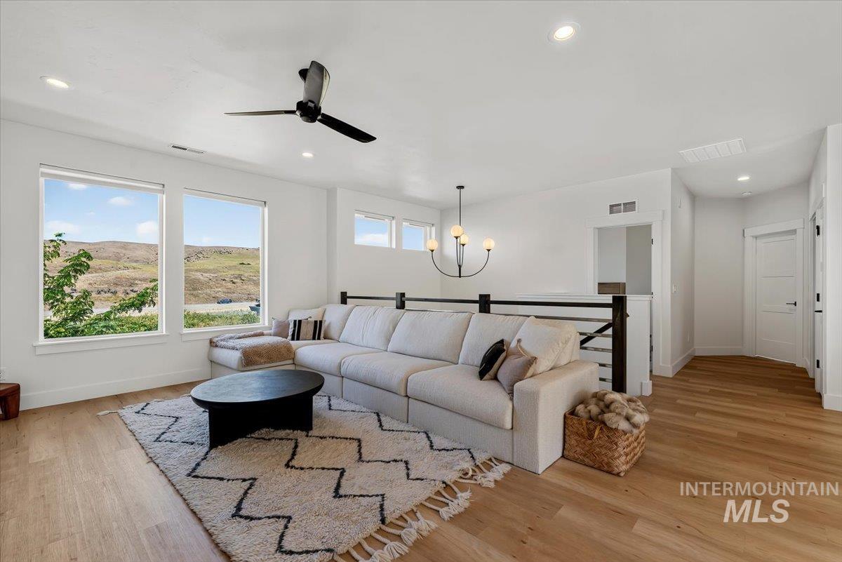 19576 N McLeod Way, Eagle, Idaho 83714, 4 Bedrooms, 2.5 Bathrooms, Residential For Sale, Price $669,500, 98997982