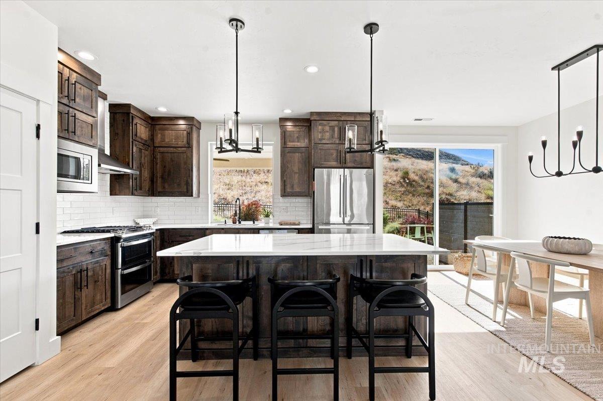 19576 N McLeod Way, Eagle, Idaho 83714, 4 Bedrooms, 2.5 Bathrooms, Residential For Sale, Price $649,950,MLS 98997982