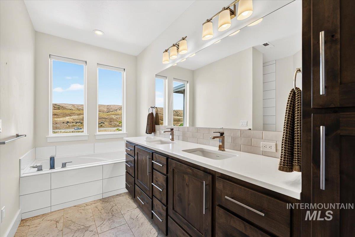 19576 N McLeod Way, Eagle, Idaho 83714, 4 Bedrooms, 2.5 Bathrooms, Residential For Sale, Price $669,500, 98997982