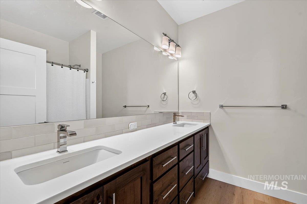 19576 N McLeod Way, Eagle, Idaho 83714, 4 Bedrooms, 2.5 Bathrooms, Residential For Sale, Price $669,500, 98997982