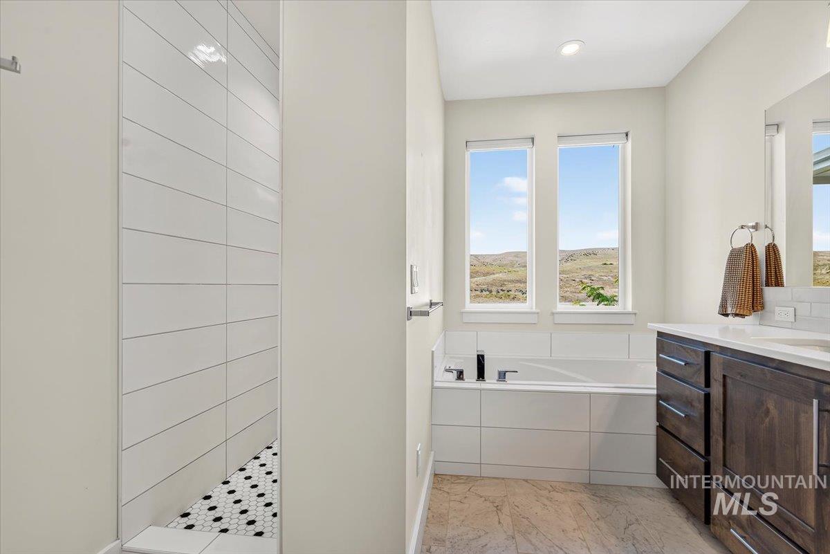 19576 N McLeod Way, Eagle, Idaho 83714, 4 Bedrooms, 2.5 Bathrooms, Residential For Sale, Price $669,500, 98997982