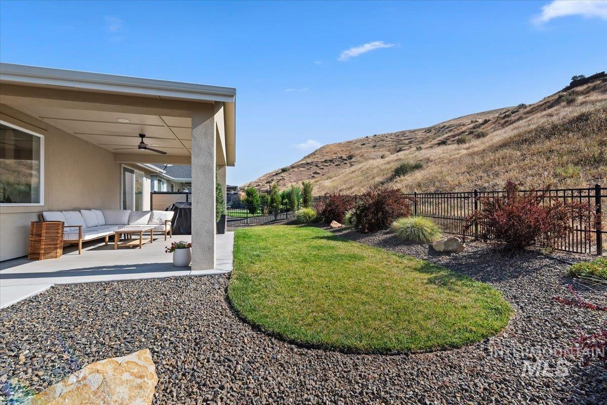 19576 N McLeod Way, Eagle, Idaho 83714, 4 Bedrooms, 2.5 Bathrooms, Residential For Sale, Price $669,500, 98997982