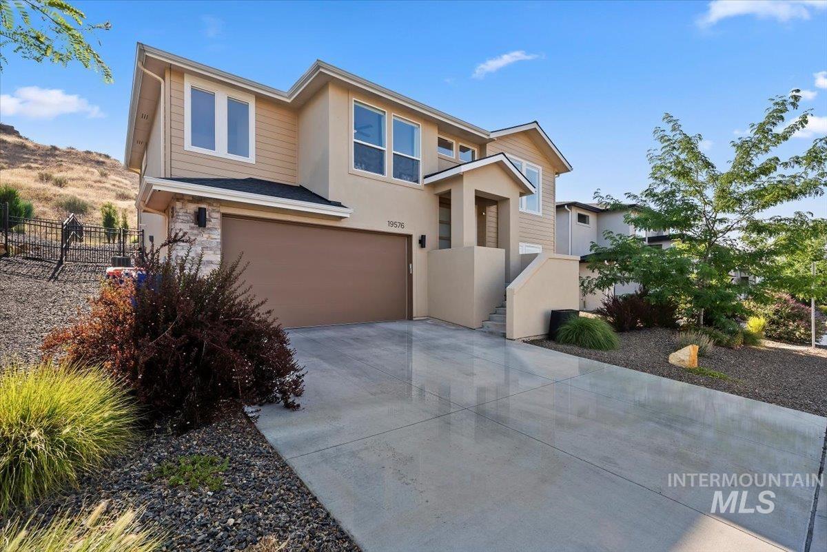 19576 N McLeod Way, Eagle, Idaho 83714, 4 Bedrooms, 2.5 Bathrooms, Residential For Sale, Price $669,500, 98997982