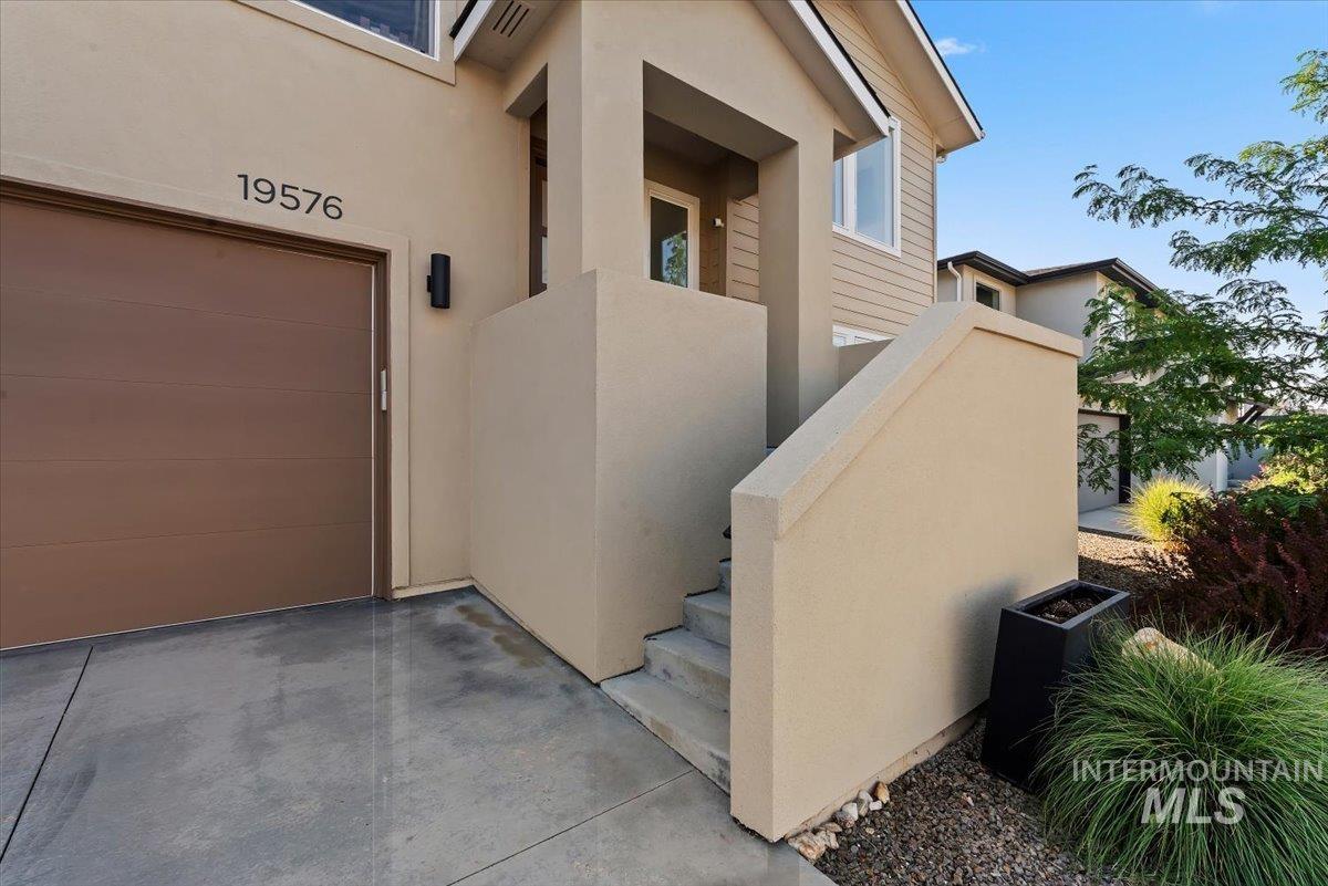 19576 N McLeod Way, Eagle, Idaho 83714, 4 Bedrooms, 2.5 Bathrooms, Residential For Sale, Price $669,500, 98997982