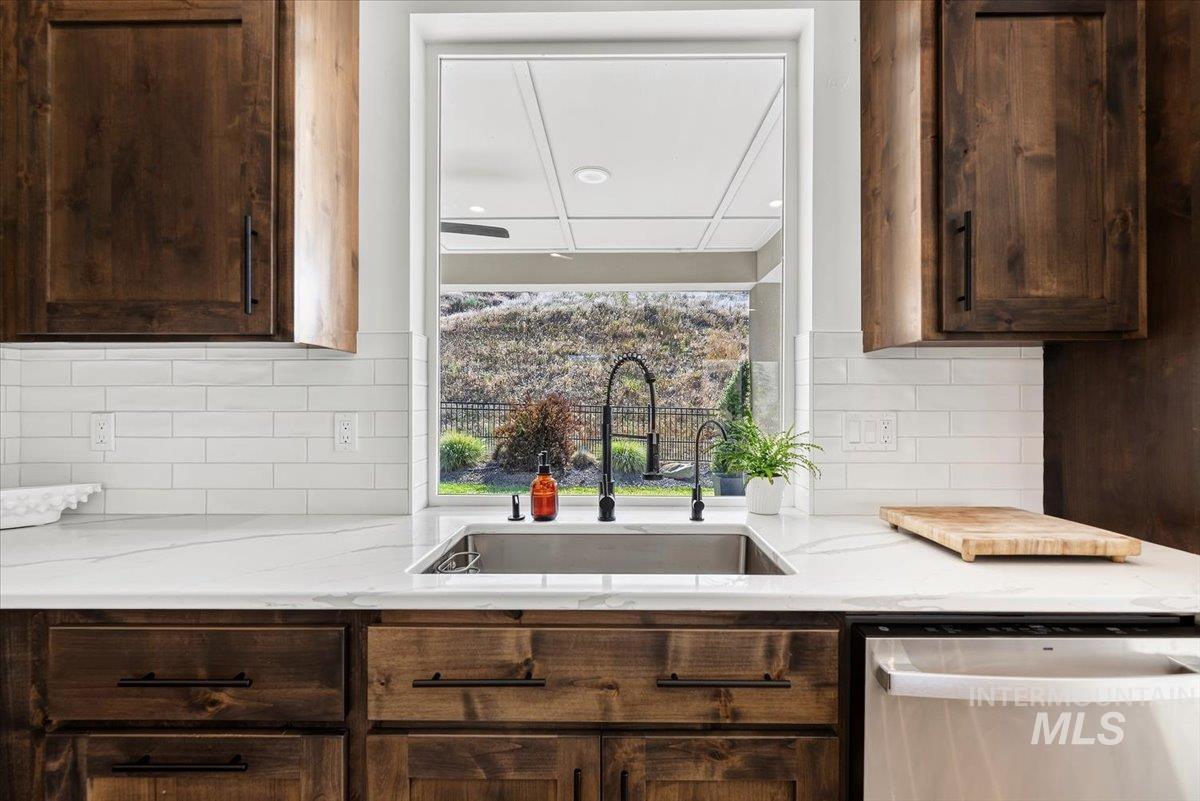 19576 N McLeod Way, Eagle, Idaho 83714, 4 Bedrooms, 2.5 Bathrooms, Residential For Sale, Price $669,500, 98997982