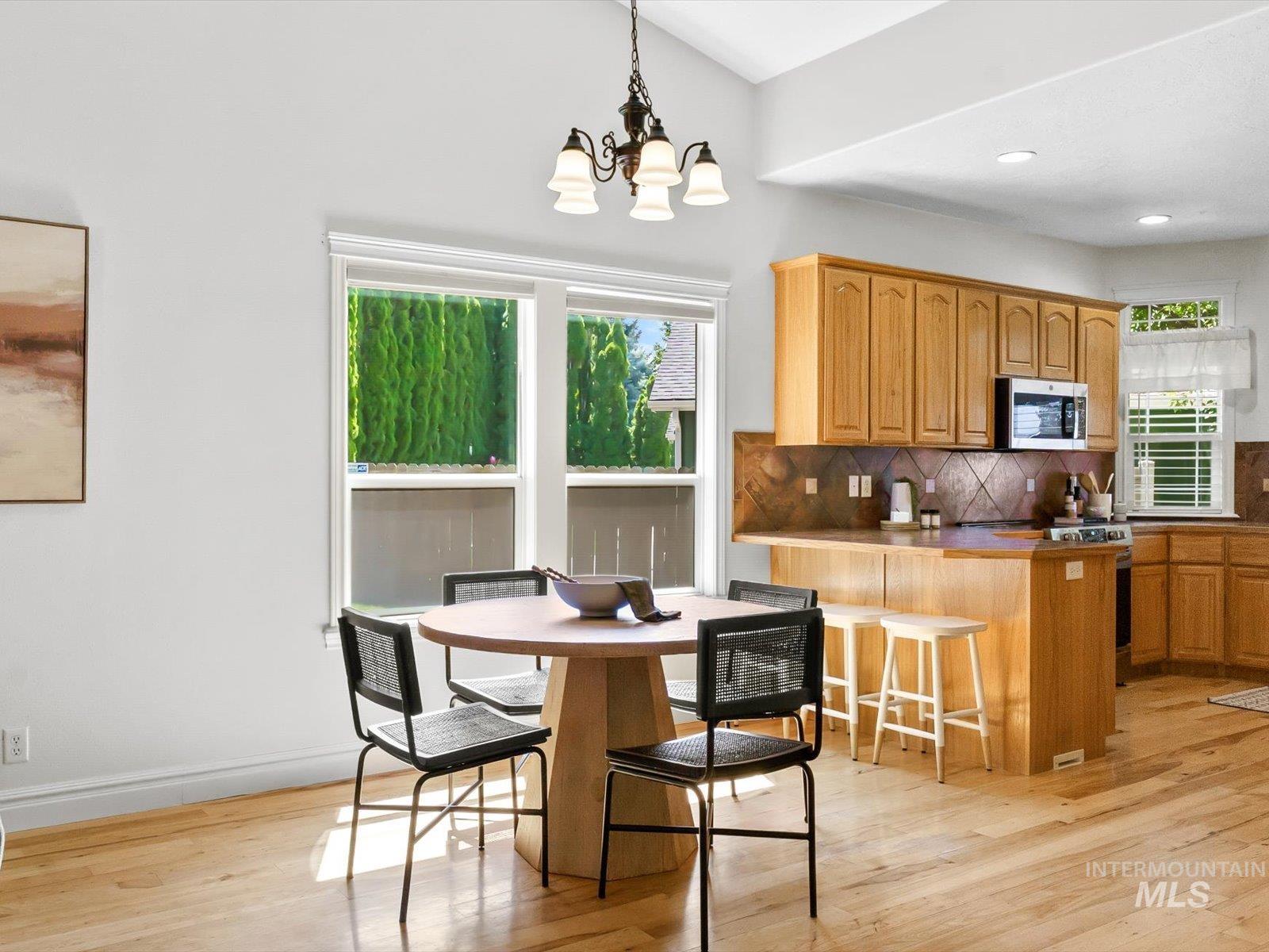 5168 N Dove Ridge Pl, Meridian, Idaho 83646, 3 Bedrooms, 2 Bathrooms, Residential For Sale, Price $469,990, 98997983