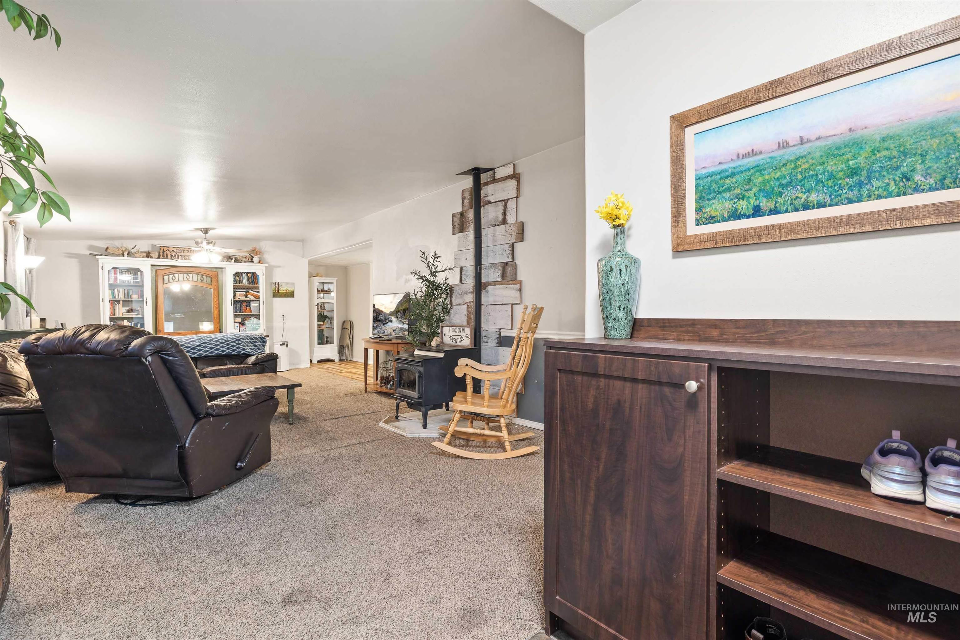 715 Center St E, Kimberly, Idaho 83341, 3 Bedrooms, 2 Bathrooms, Residential For Sale, Price $139,990, 98997984