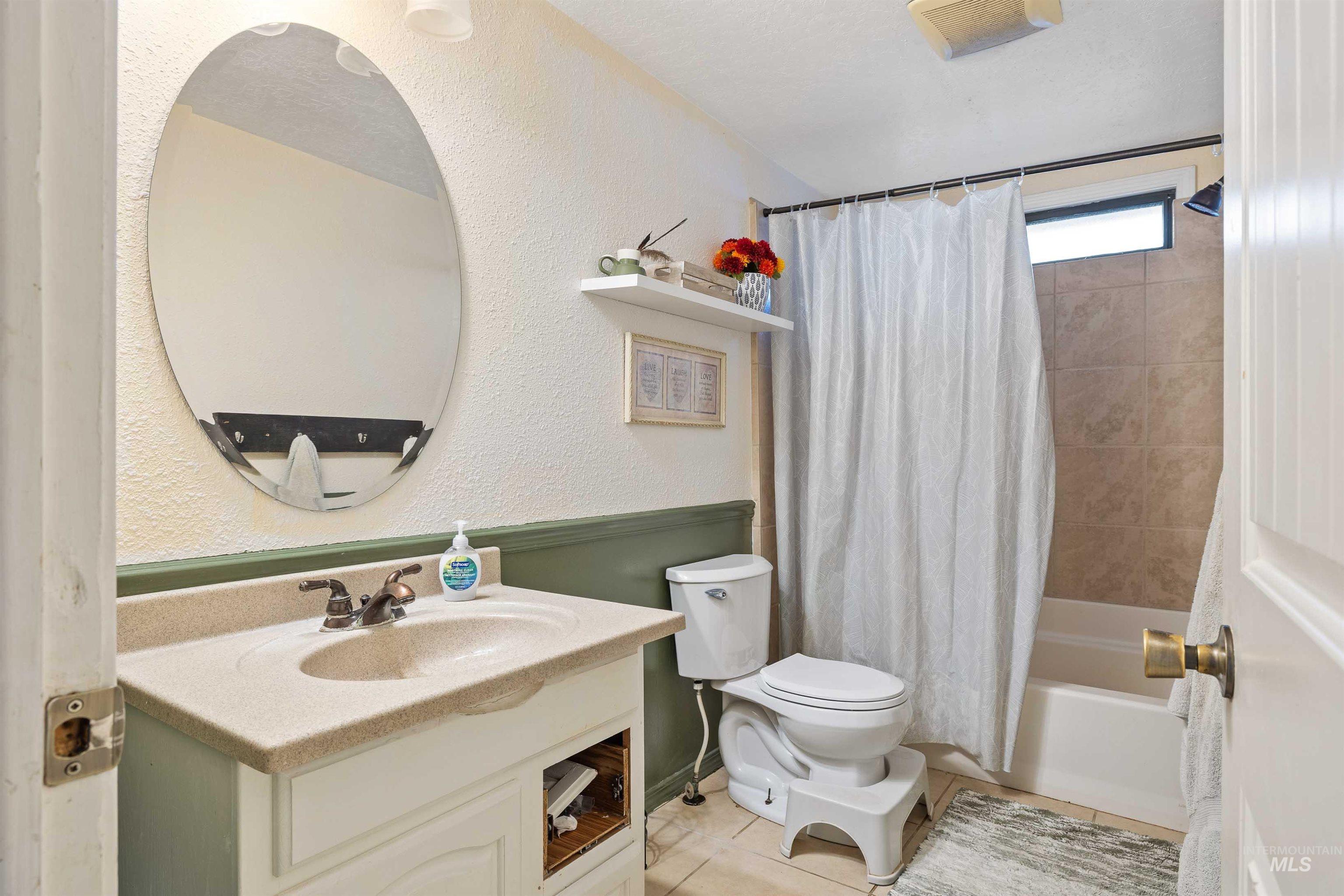 715 Center St E, Kimberly, Idaho 83341, 3 Bedrooms, 2 Bathrooms, Residential For Sale, Price $139,990, 98997984