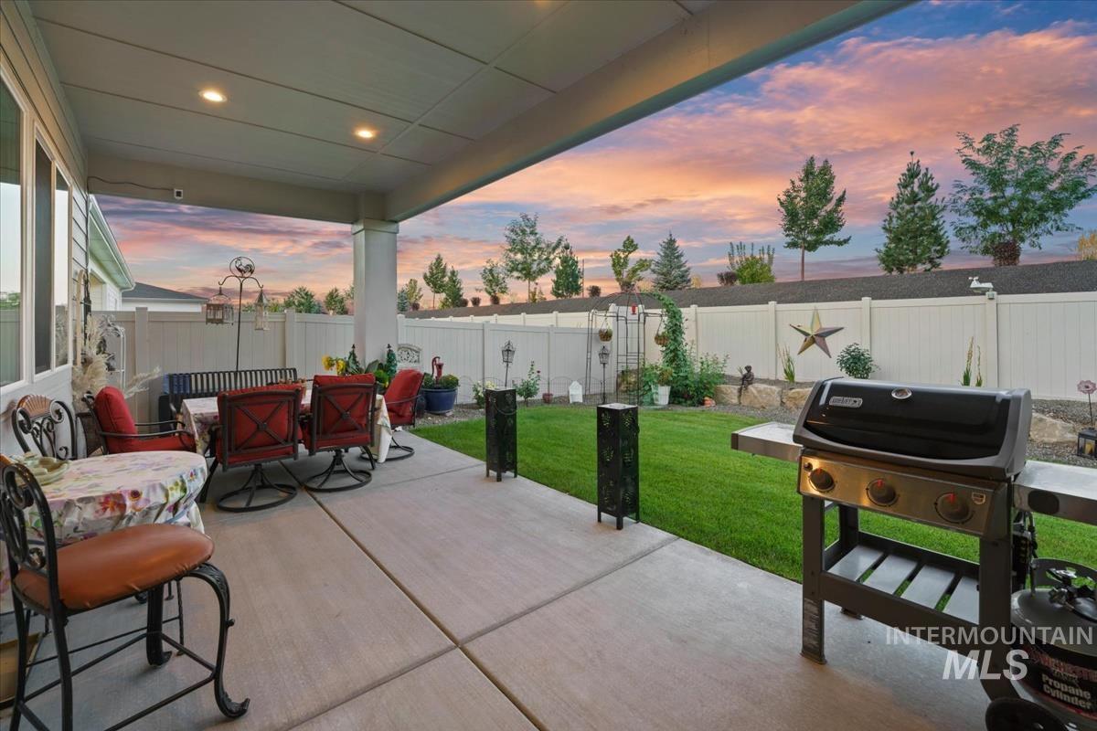 1368 N Leatherwood Ave, Star, Idaho 83669, 4 Bedrooms, 3 Bathrooms, Residential For Sale, Price $679,900, 98997985