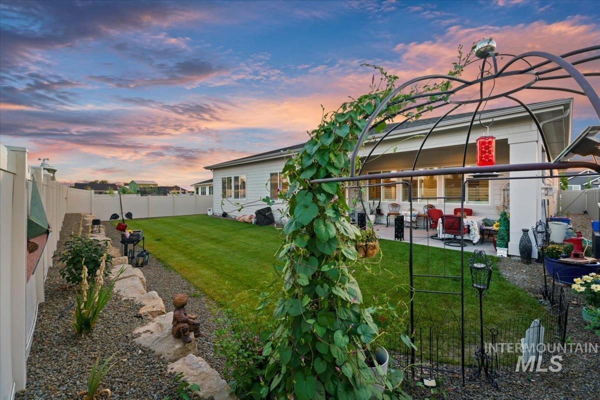 1368 N Leatherwood Ave, Star, Idaho 83669, 4 Bedrooms, 3 Bathrooms, Residential For Sale, Price $679,900, 98997985