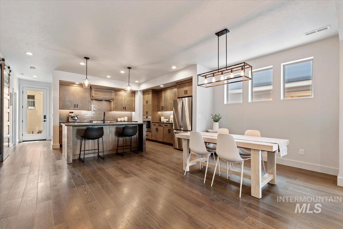 3220 S Shadywood Way, Boise, Idaho 83716, 3 Bedrooms, 2.5 Bathrooms, Residential For Sale, Price $709,500,MLS 98997986