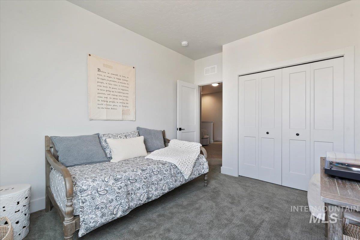 3220 S Shadywood Way, Boise, Idaho 83716, 3 Bedrooms, 2.5 Bathrooms, Residential For Sale, Price $709,500,MLS 98997986