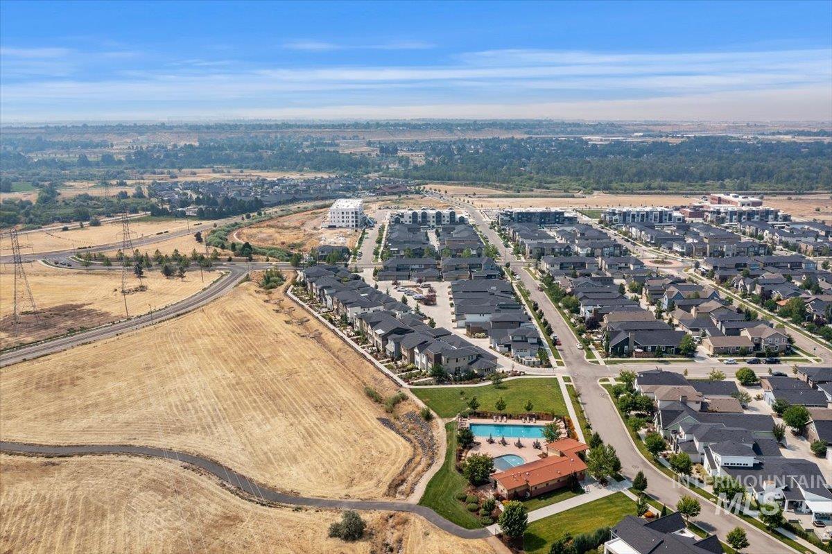 3220 S Shadywood Way, Boise, Idaho 83716, 3 Bedrooms, 2.5 Bathrooms, Residential For Sale, Price $709,500,MLS 98997986