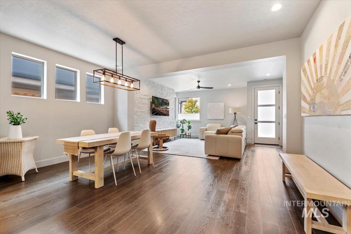 3220 S Shadywood Way, Boise, Idaho 83716, 3 Bedrooms, 2.5 Bathrooms, Residential For Sale, Price $709,500,MLS 98997986
