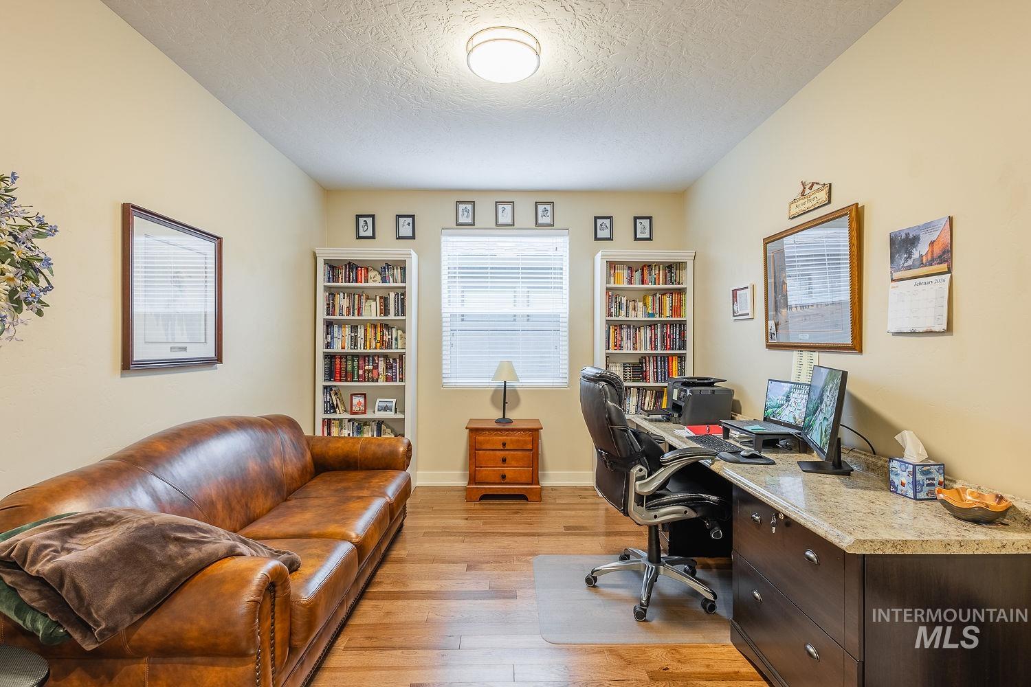 178 E E. Rio Colinas Dr., Meridian, Idaho 83646, 4 Bedrooms, 2 Bathrooms, Residential For Sale, Price $619,900, 98997987