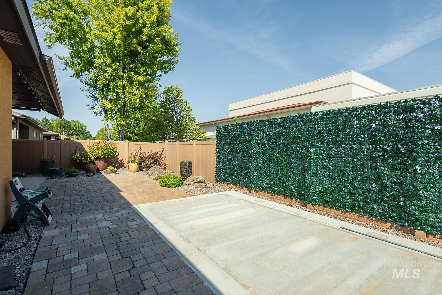 178 E E. Rio Colinas Dr., Meridian, Idaho 83646, 4 Bedrooms, 2 Bathrooms, Residential For Sale, Price $619,900,MLS 98997987
