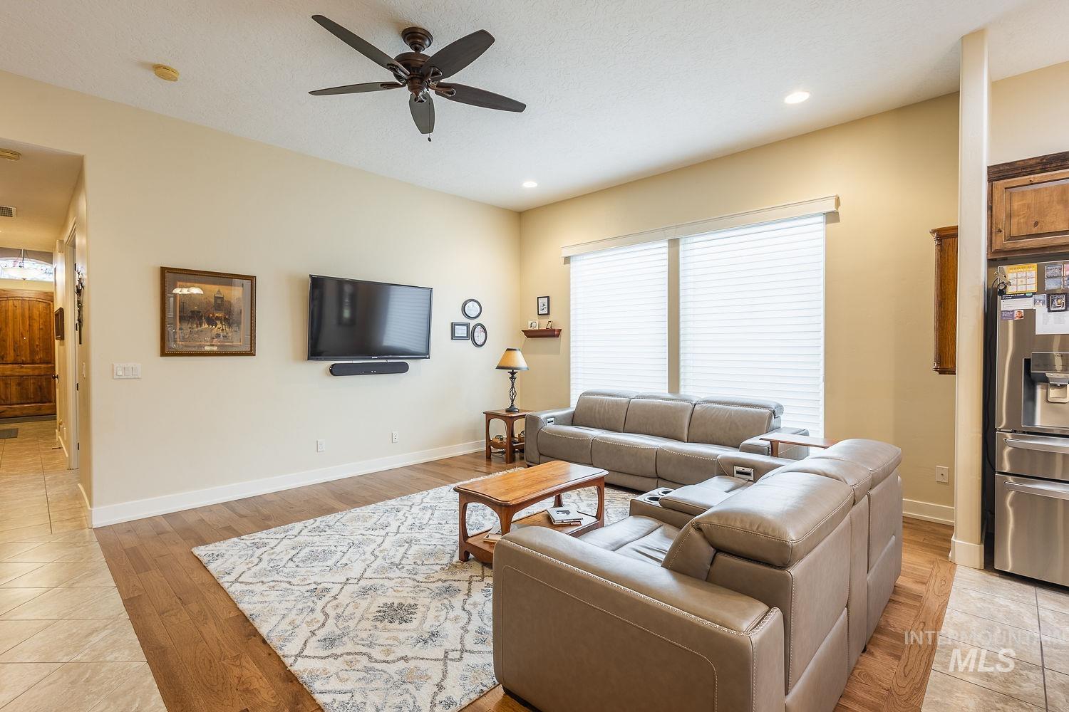 178 E E. Rio Colinas Dr., Meridian, Idaho 83646, 4 Bedrooms, 2 Bathrooms, Residential For Sale, Price $619,900, 98997987