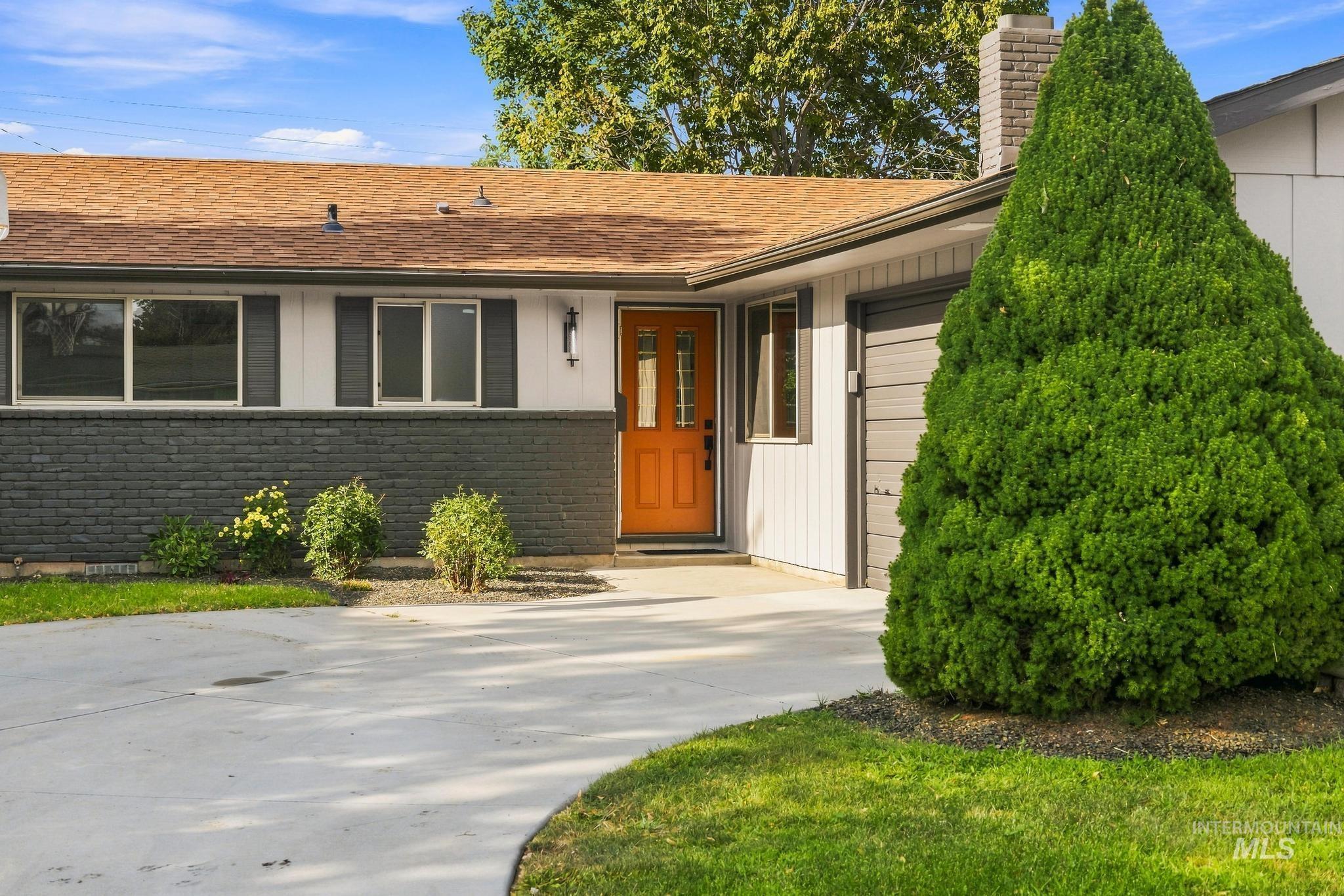 7504 W Colehaven Ave, Boise, Idaho 83704, 3 Bedrooms, 1.5 Bathrooms, Residential For Sale, Price $399,900,MLS 98997988