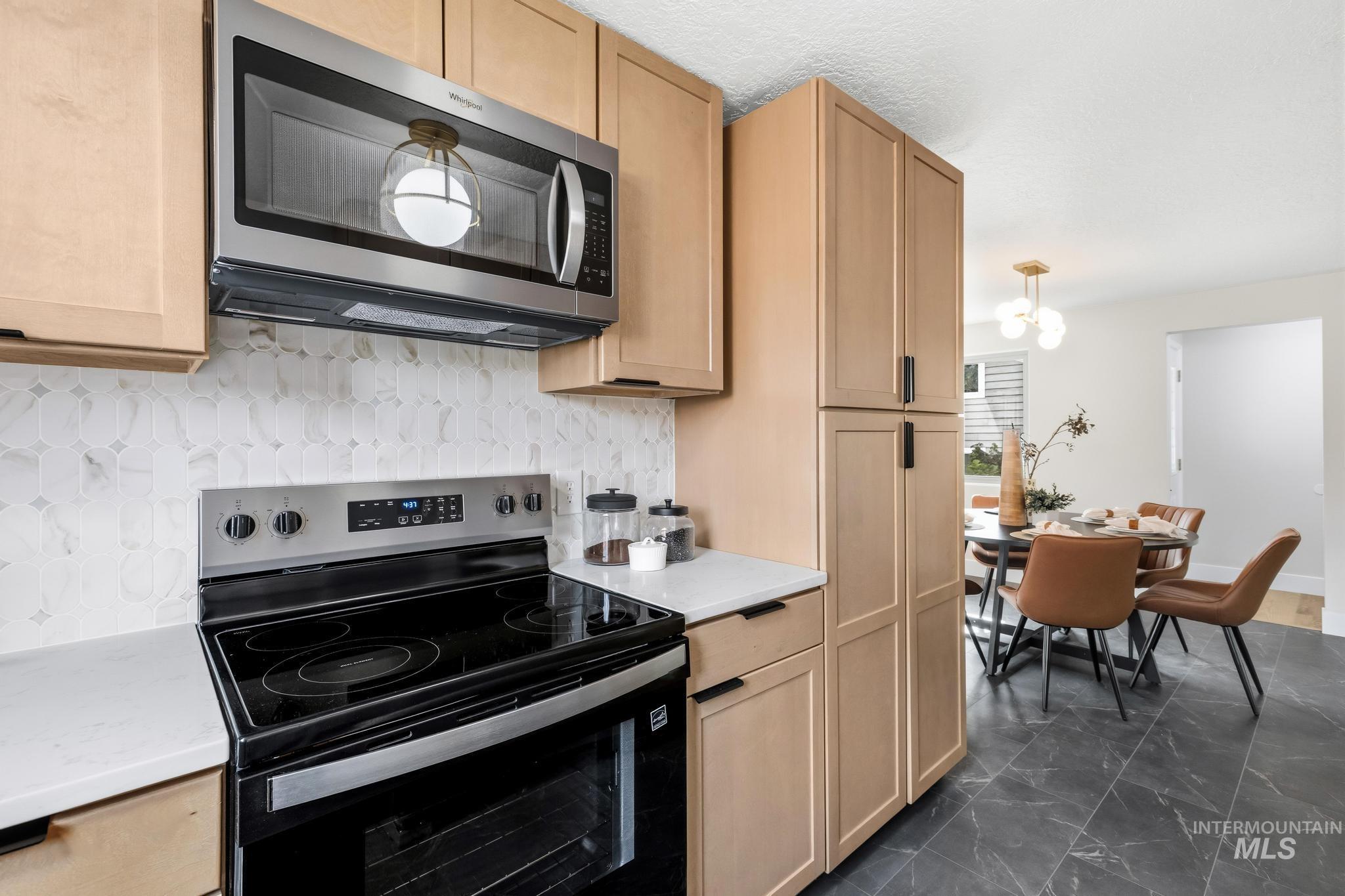 7504 W Colehaven Ave, Boise, Idaho 83704, 3 Bedrooms, 1.5 Bathrooms, Residential For Sale, Price $399,900,MLS 98997988