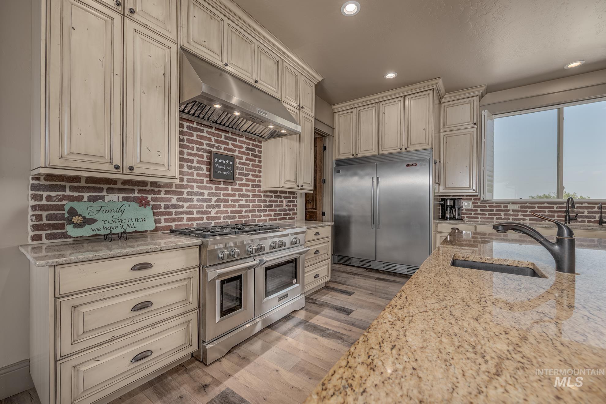 1085 Glenway Avenue, Fruitland, Idaho 83619, 4 Bedrooms, 4 Bathrooms, Residential For Sale, Price $1,250,000, 98997990