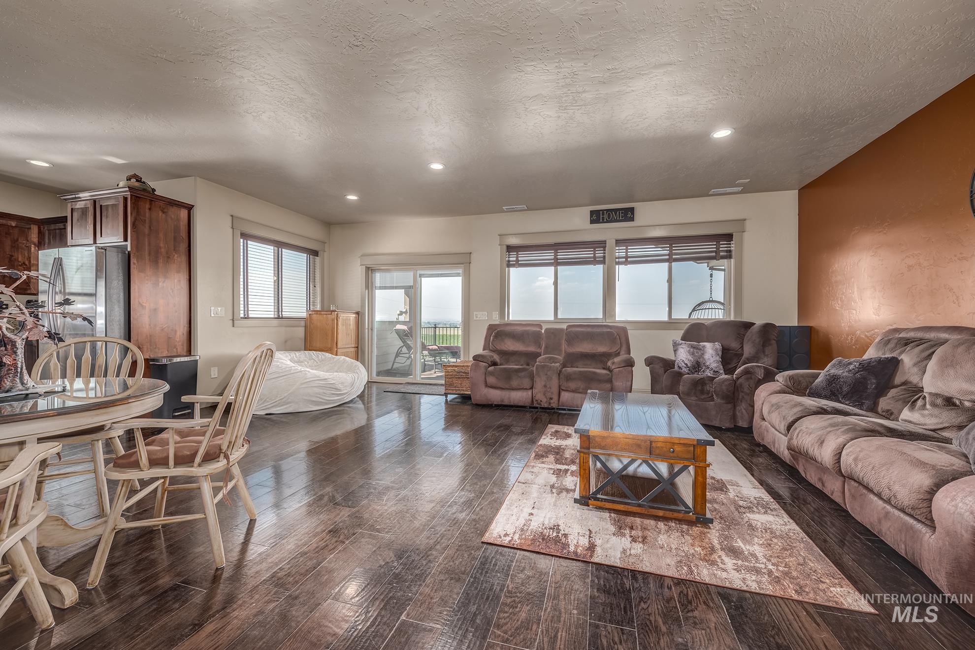 1085 Glenway Avenue, Fruitland, Idaho 83619, 4 Bedrooms, 4 Bathrooms, Residential For Sale, Price $1,250,000, 98997990