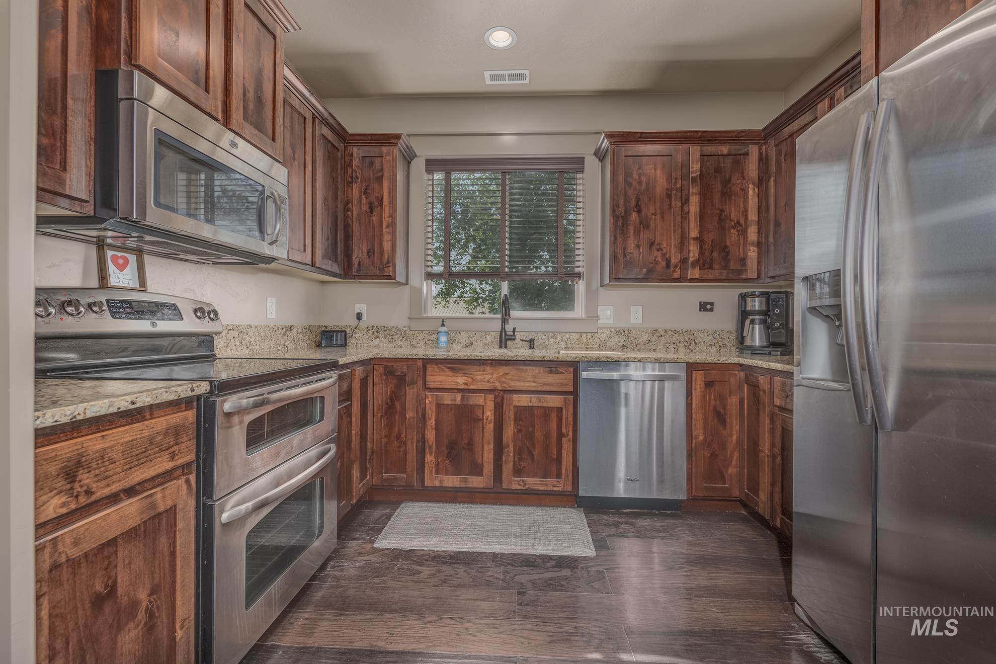 1085 Glenway Avenue, Fruitland, Idaho 83619, 4 Bedrooms, 4 Bathrooms, Residential For Sale, Price $1,250,000, 98997990