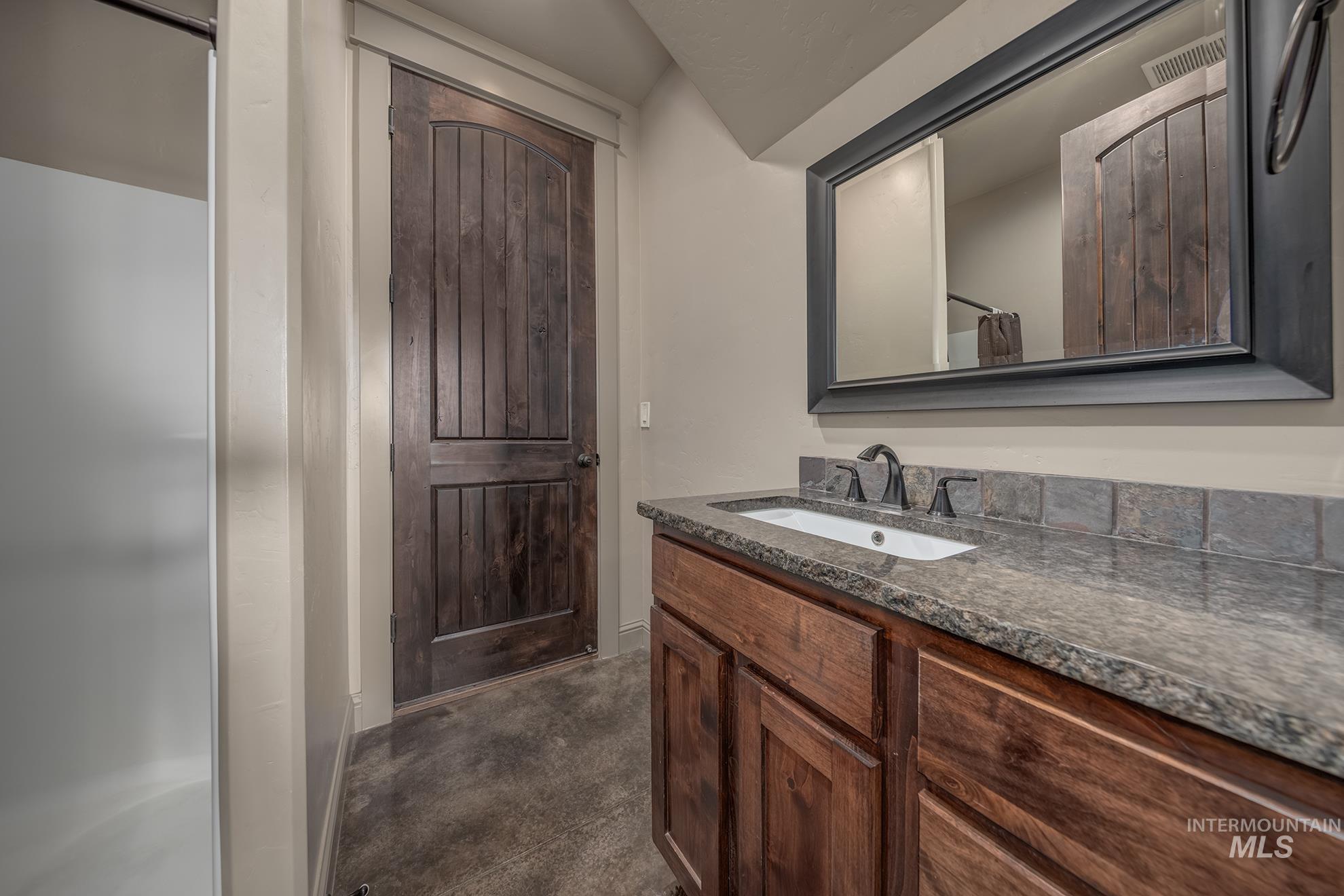 1085 Glenway Avenue, Fruitland, Idaho 83619, 4 Bedrooms, 4 Bathrooms, Residential For Sale, Price $1,250,000, 98997990