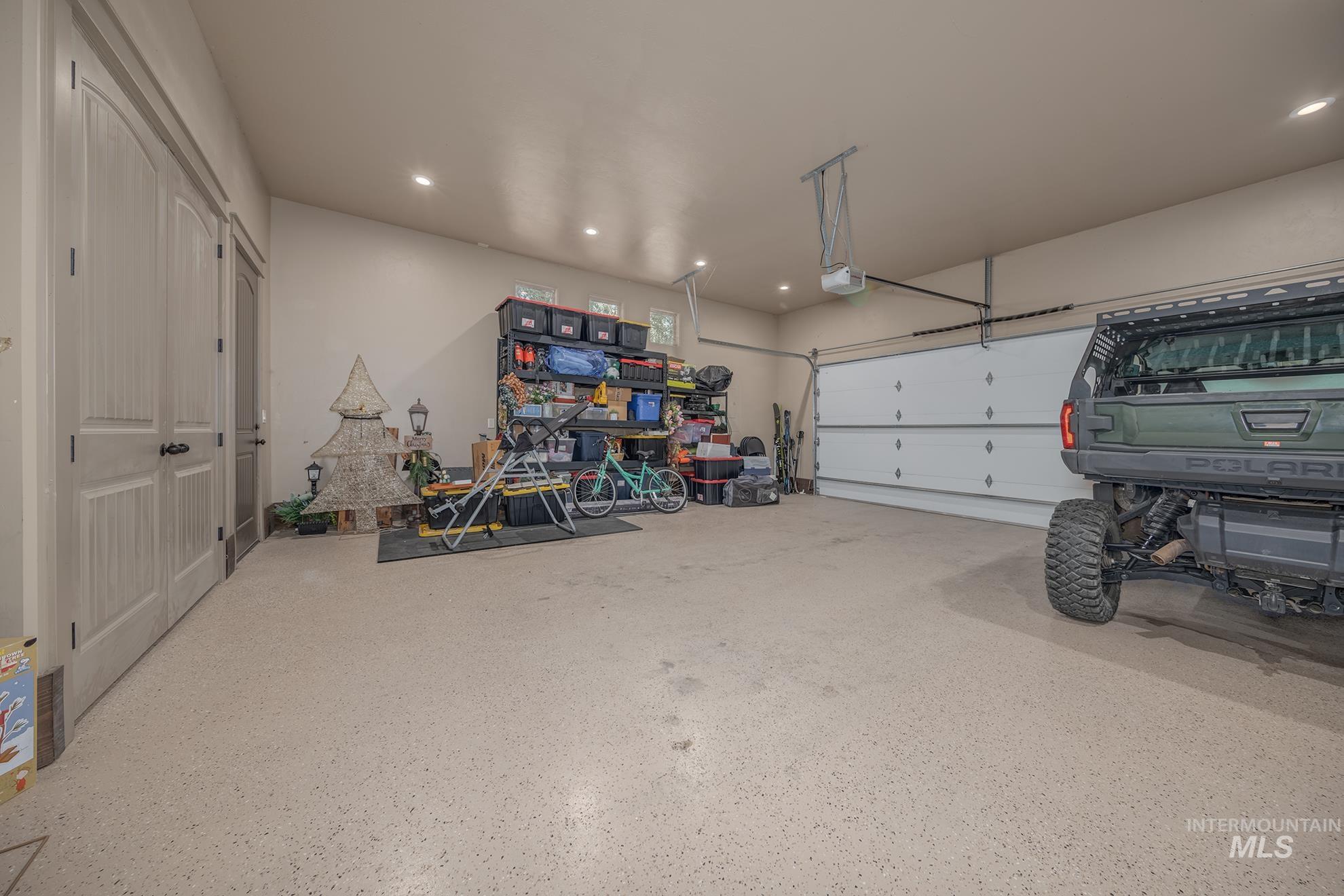 1085 Glenway Avenue, Fruitland, Idaho 83619, 4 Bedrooms, 4 Bathrooms, Residential For Sale, Price $1,250,000, 98997990