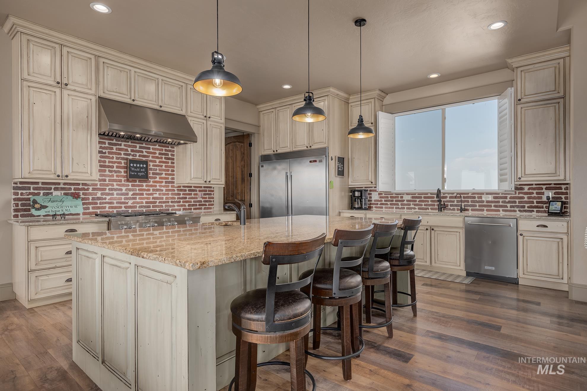1085 Glenway Avenue, Fruitland, Idaho 83619, 4 Bedrooms, 4 Bathrooms, Residential For Sale, Price $1,250,000, 98997990