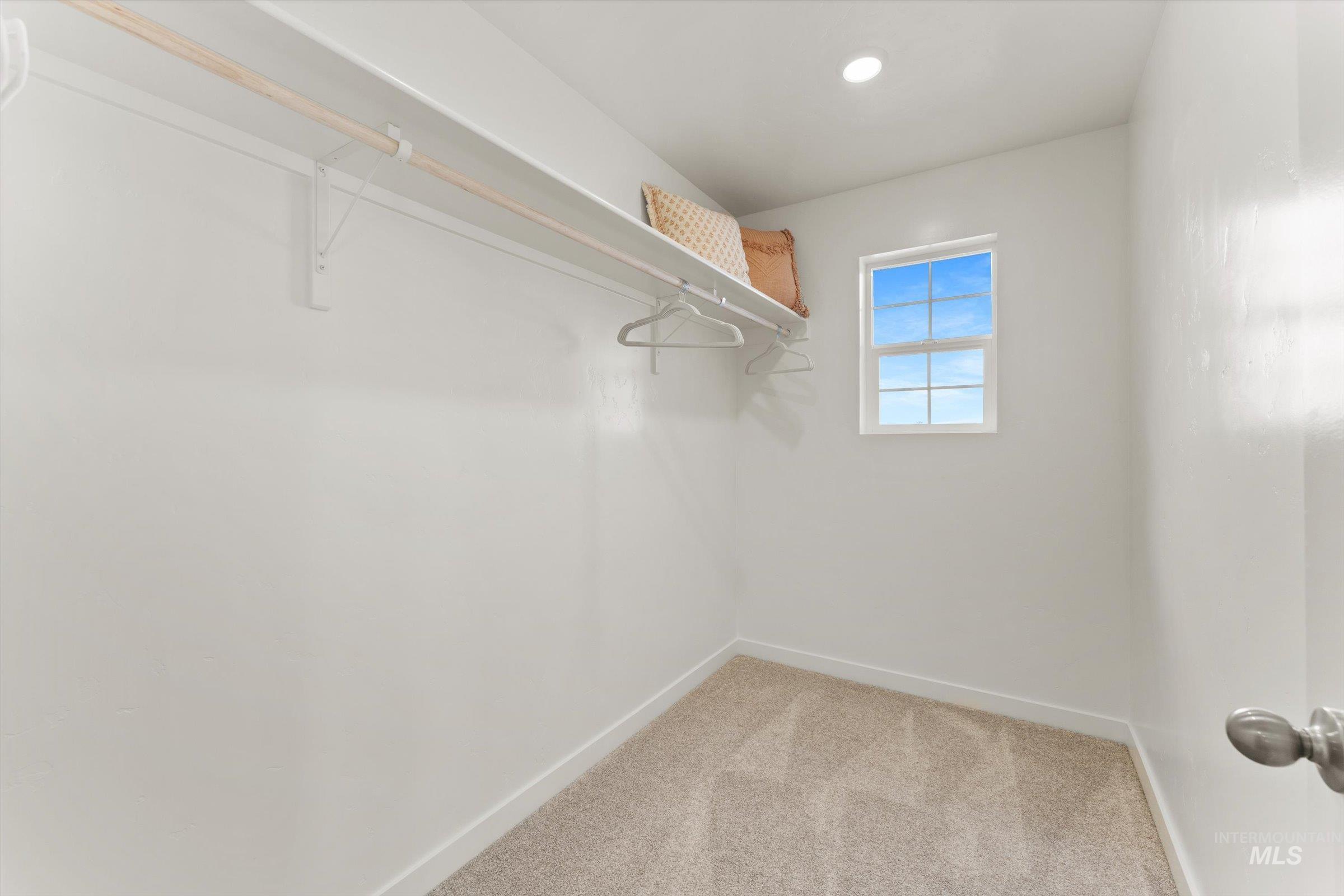 7925 E Beaufort St, Nampa, Idaho 83687, 3 Bedrooms, 2.5 Bathrooms, Residential For Sale, Price $399,103,MLS 98997991